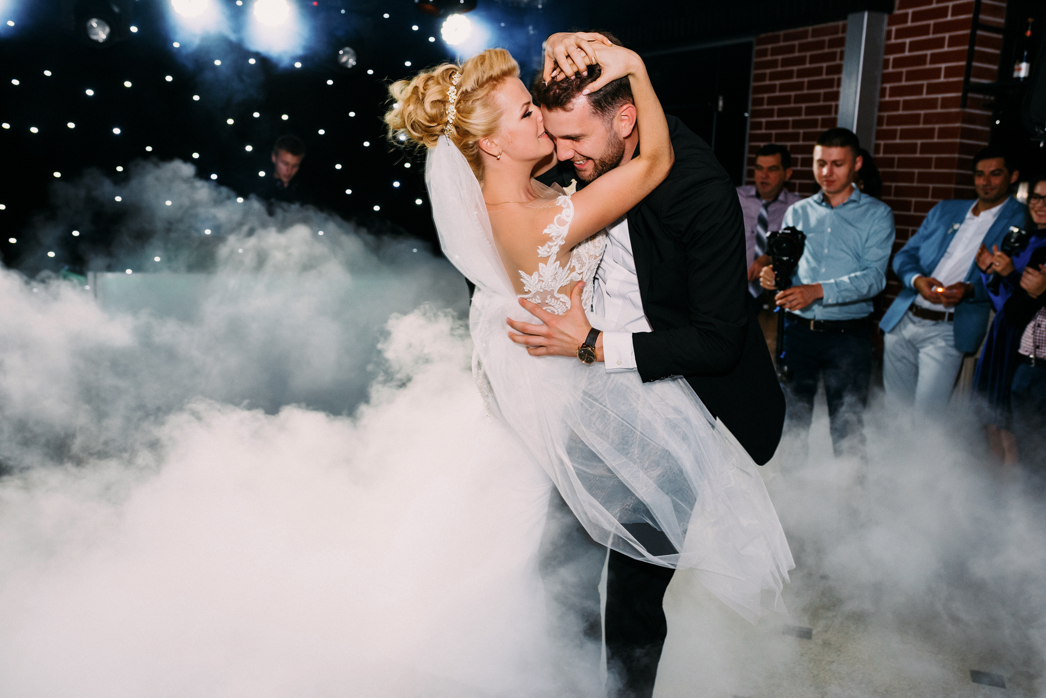 Весілля вишуканої пари у Львові. Весільний фотограф | Рівне | Львів | Ваш фотограф на весілля