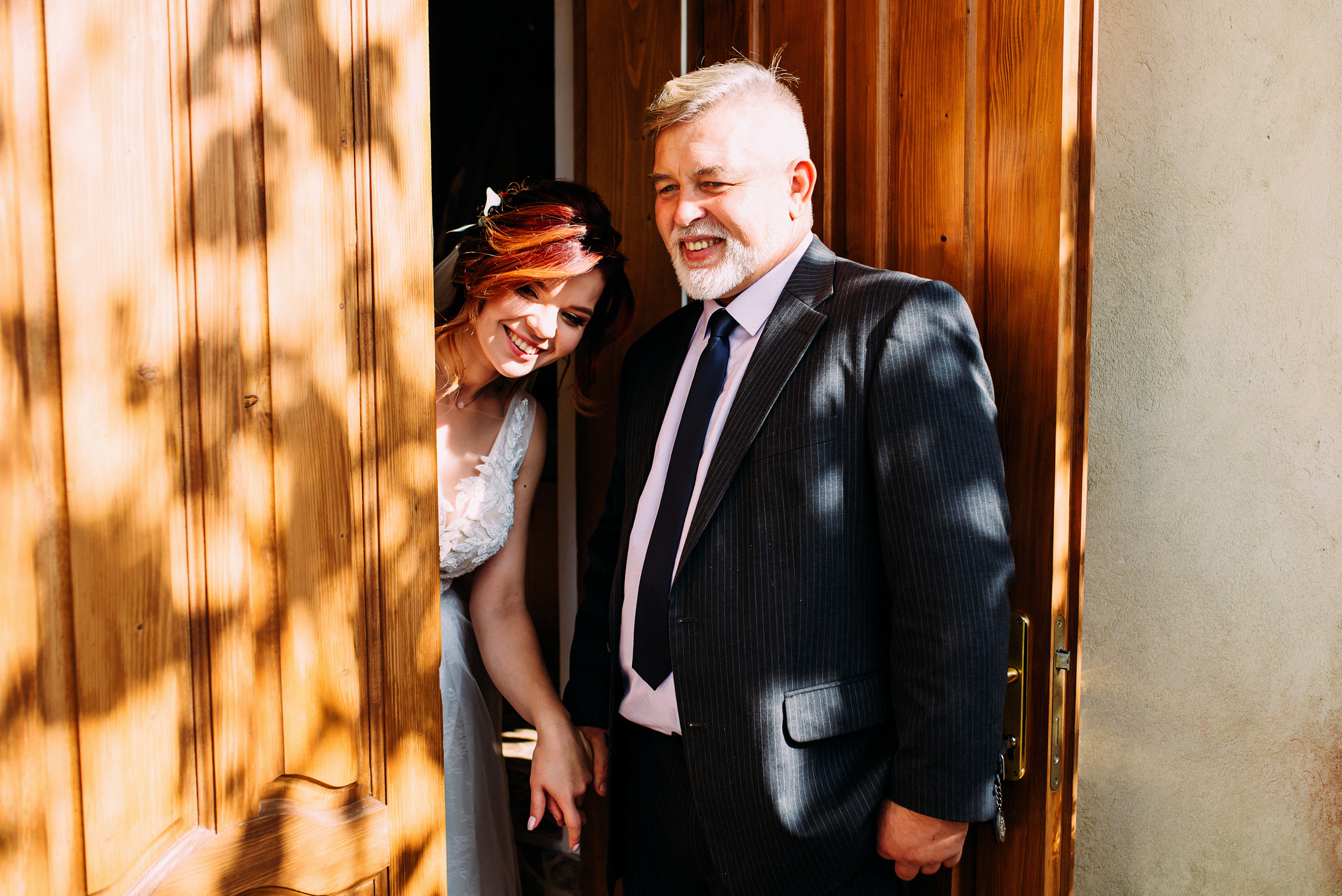 Атмосферне весілля закоханих молодят. Весільний фотограф | Рівне | Львів | Ваш фотограф на весілля