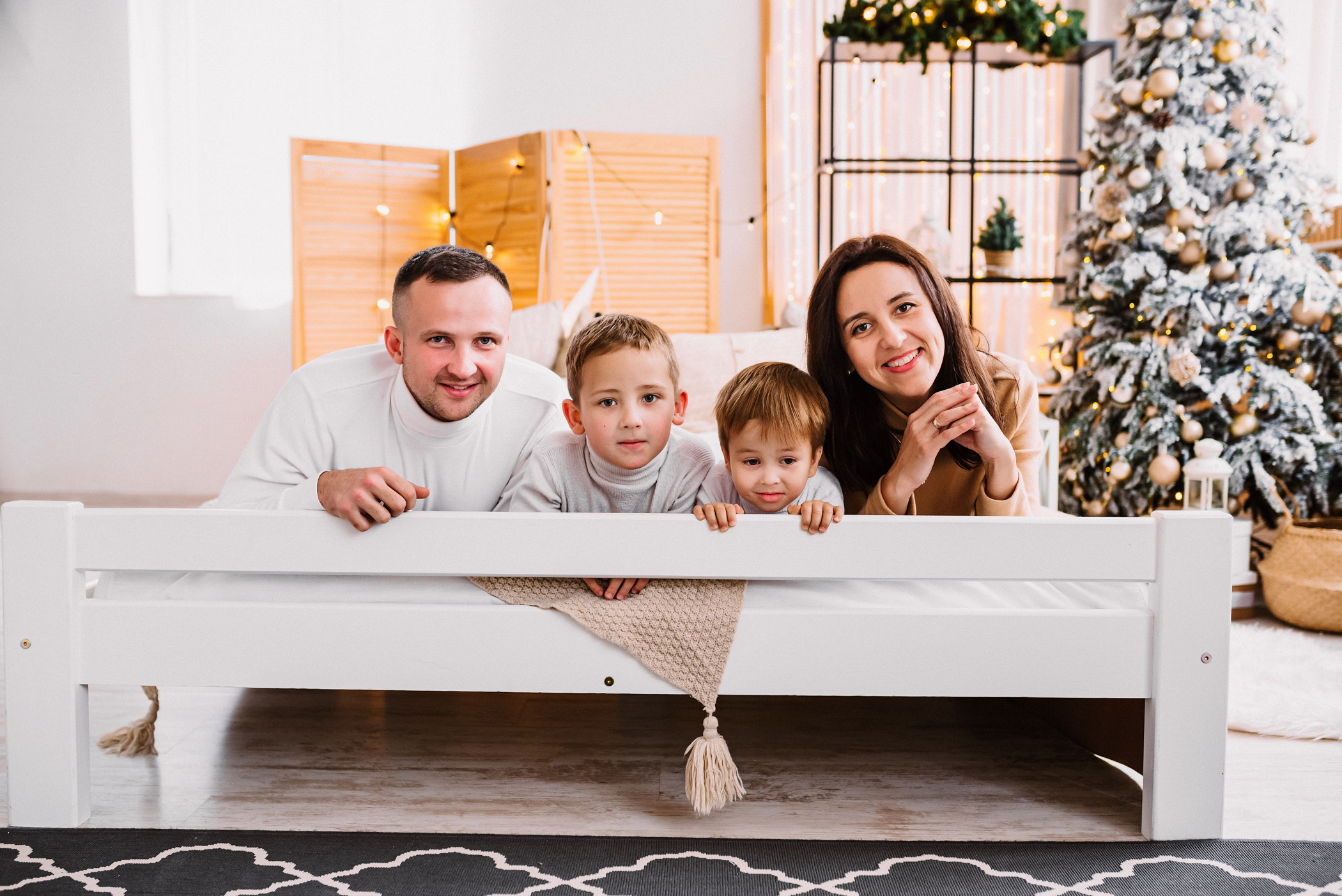 Фотосесія сім’ї в студії. Весільний фотограф | Рівне | Львів | Ваш фотограф на весілля