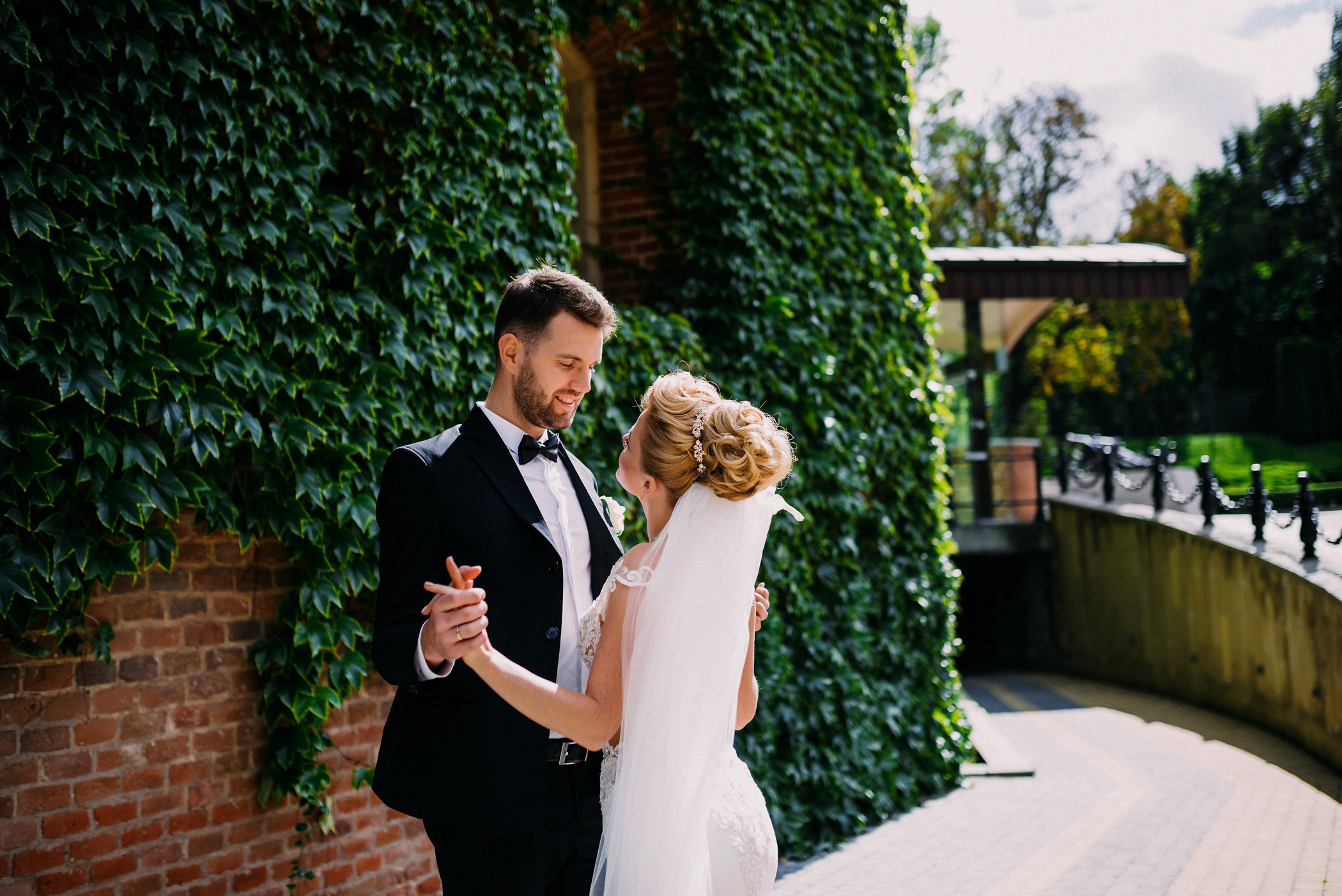 Весілля вишуканої пари у Львові. Весільний фотограф | Рівне | Львів | Ваш фотограф на весілля