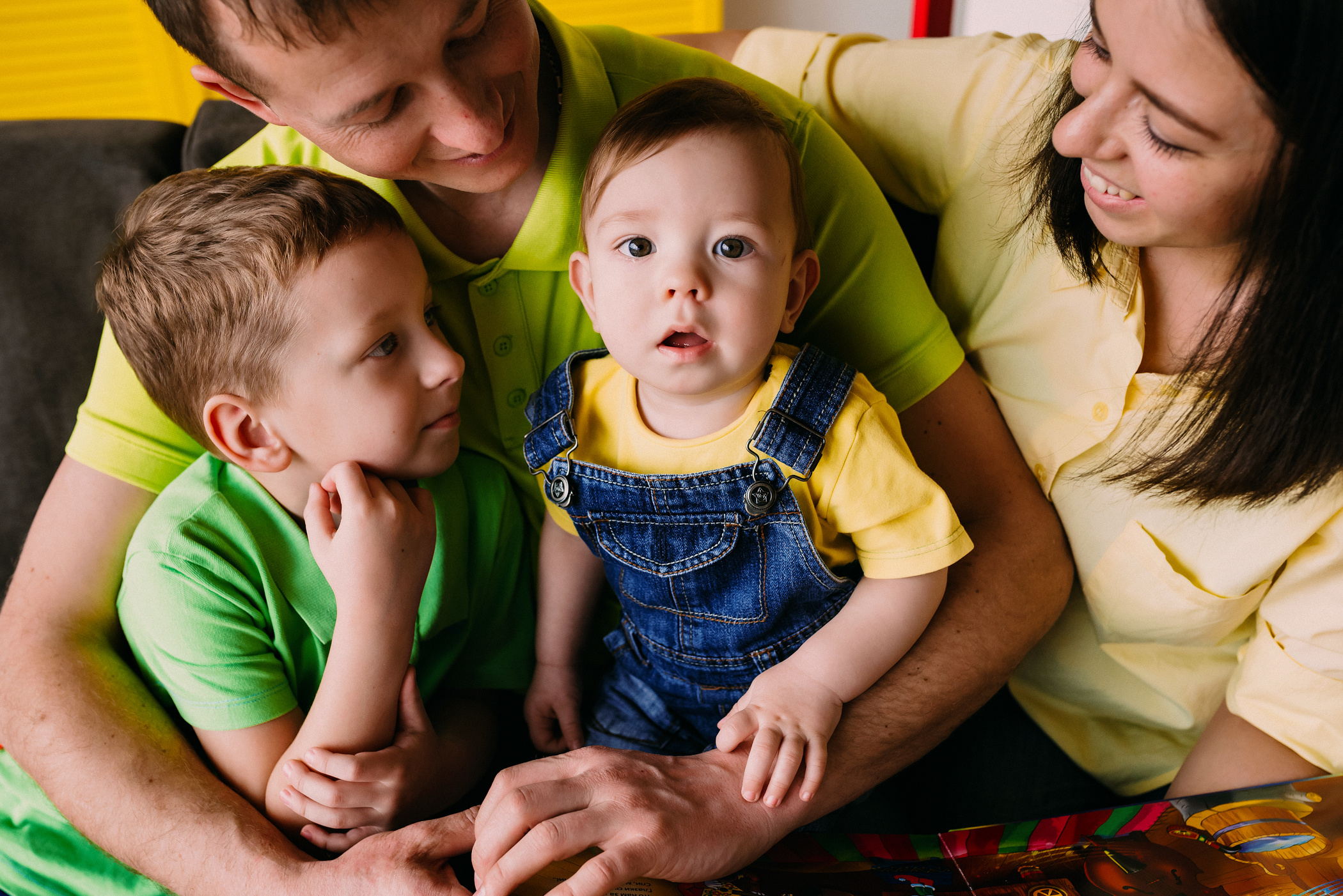 Сімейна зйомка в студії. Весільний фотограф | Рівне | Львів | Ваш фотограф на весілля