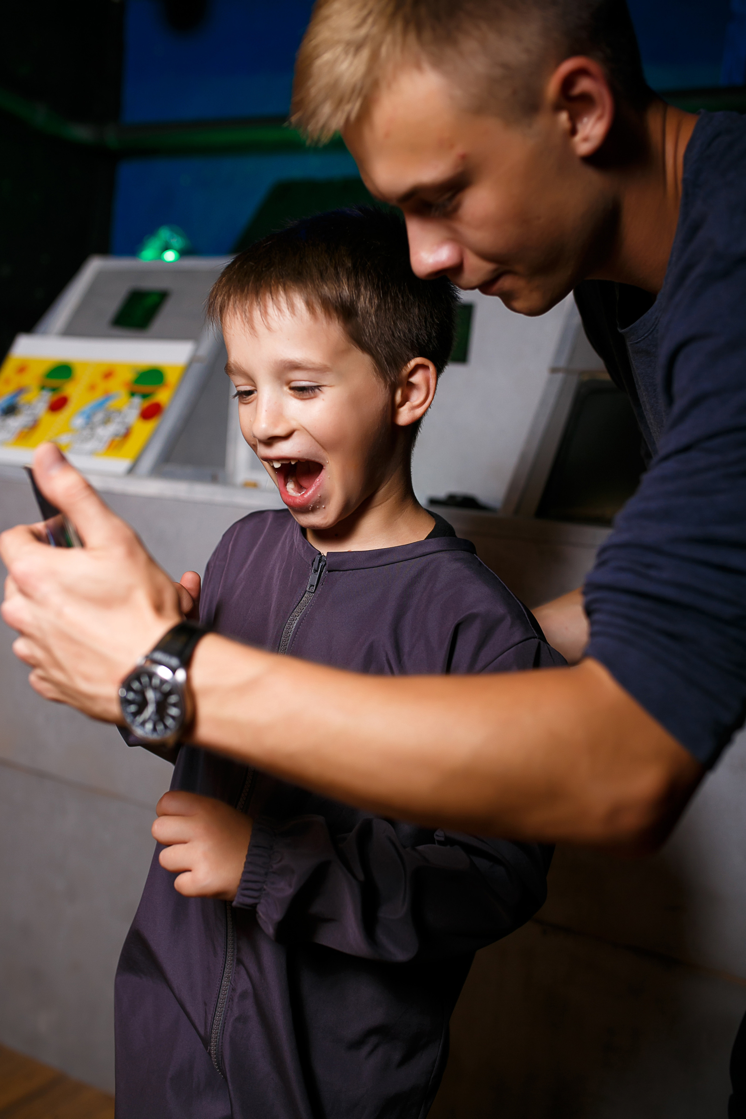 Among Us. Репортажний фотогаф у Дніпрі Ярослав Пархоменко