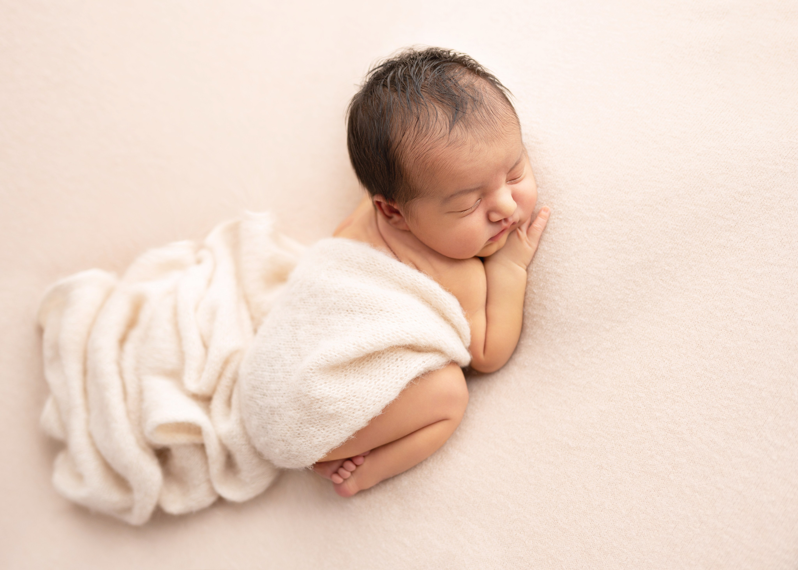 Klassische Neugeborenenfotografie. Neugeborenen, Babyfotografie Nürtingen Yuliia Kikhaieva
