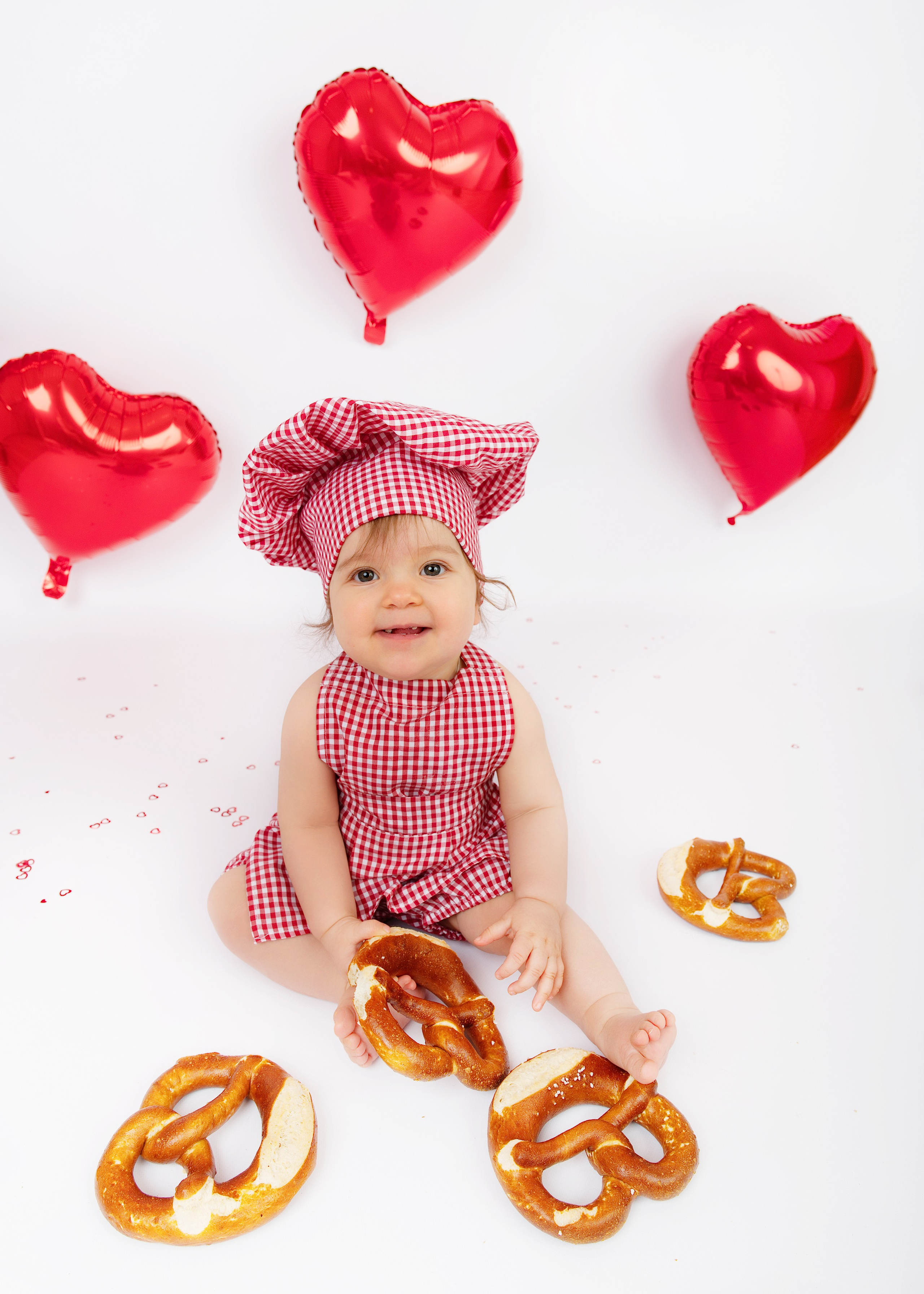 Valentinstag Fotoshooting. Neugeborenen, Babyfotografie Nürtingen Yuliia Kikhaieva