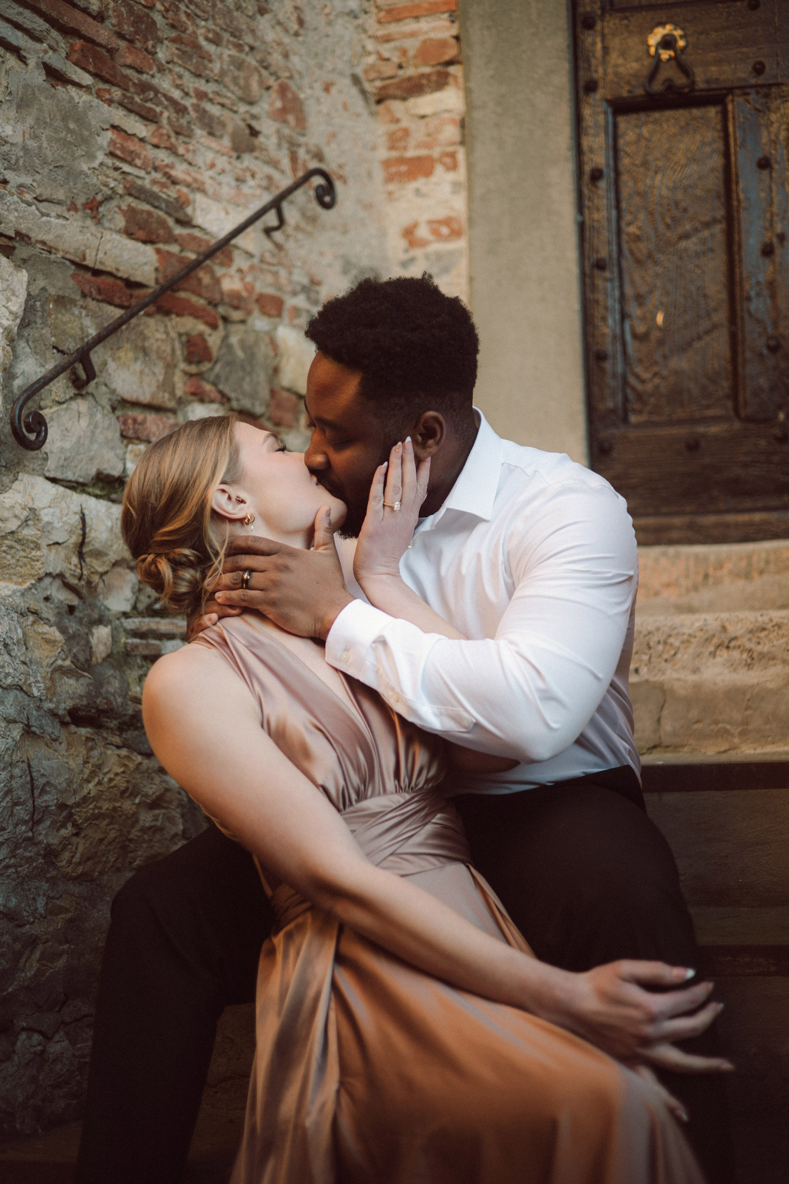 Fotografo di Coppia in Toscana e a Firenze | Servizi Fotografici Romantici | Kutsan Photography. Fotografo di matrimoni a Firenze, Pisa e Toscana | Fotografia spontanea ed elegante in Italia