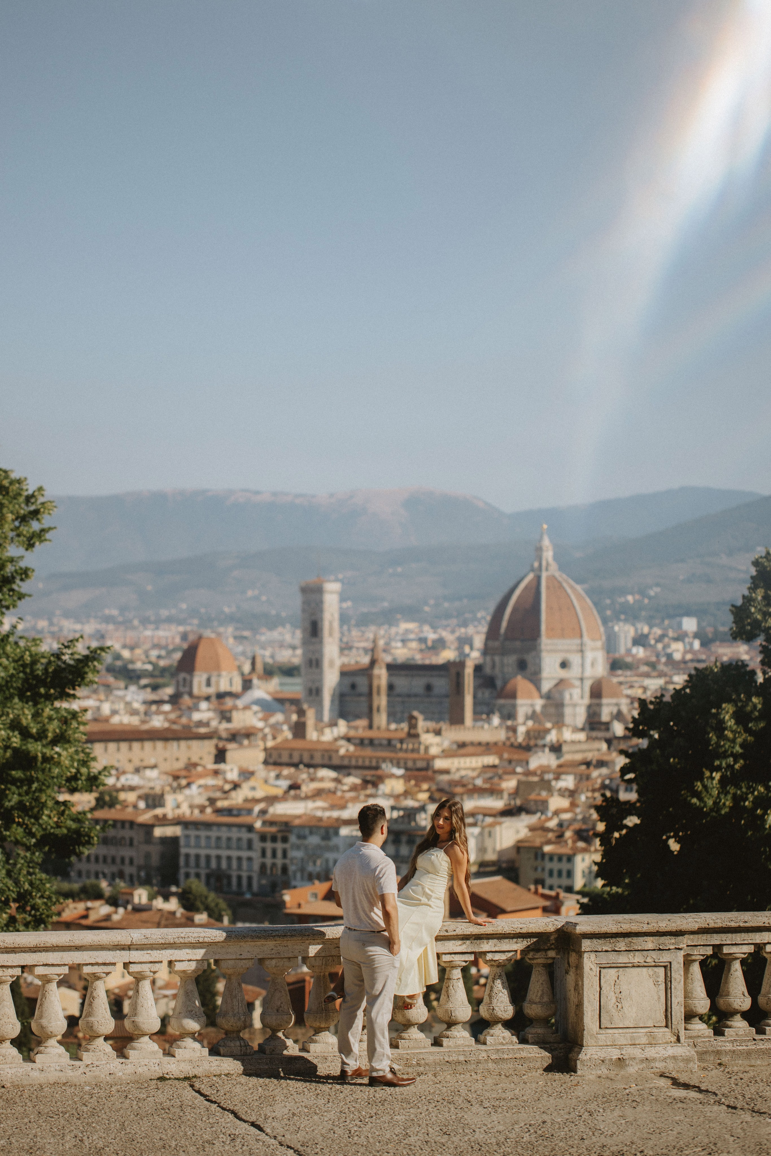 Couple Photoshoot in Florence at Sunrise | Romantic Engagement & Wedding Photography. Wedding Photographer in Florence, Pisa & Tuscany | Candid & Elegant Photography in Italy