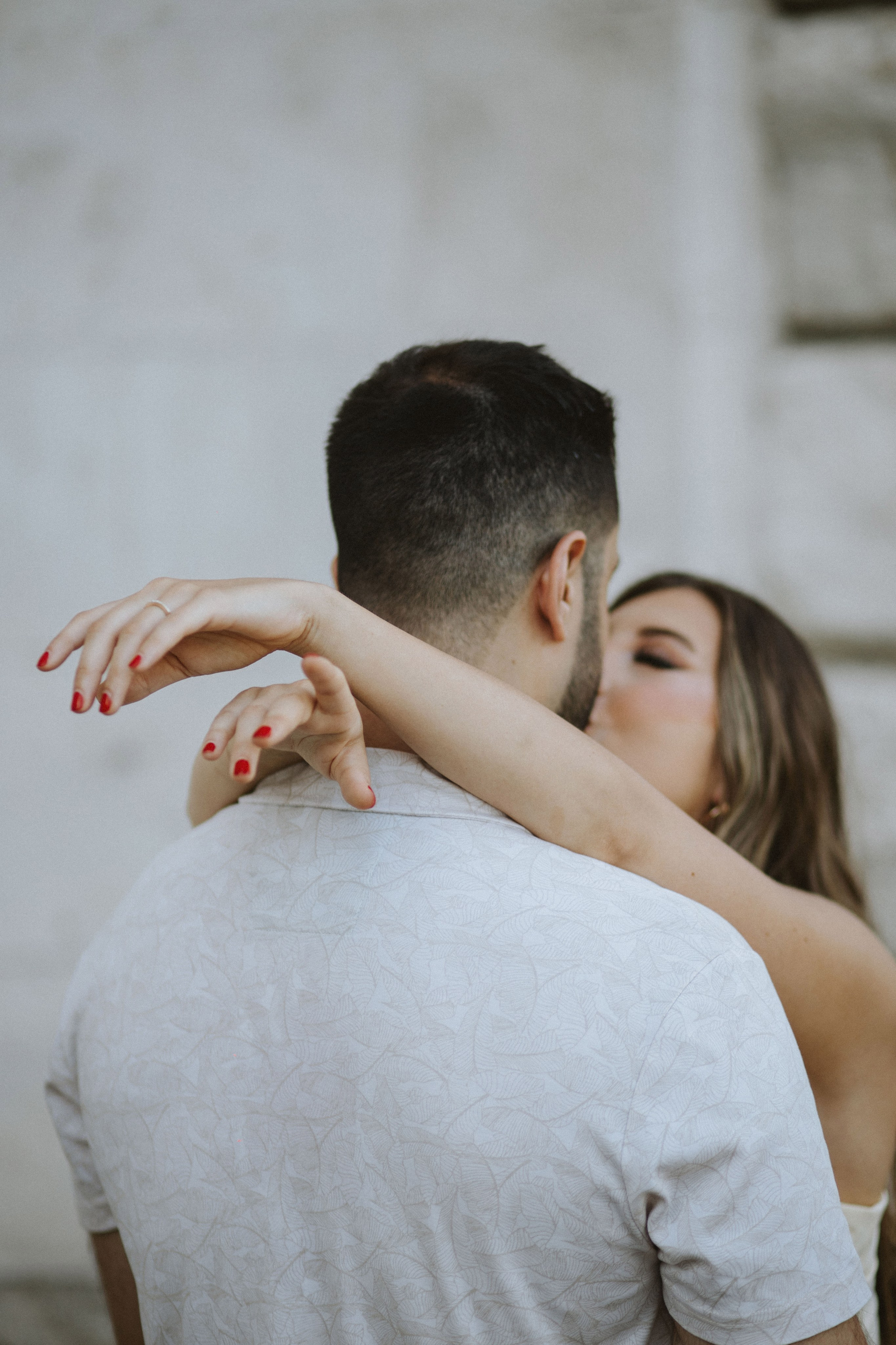 Couple Photoshoot in Florence at Sunrise | Romantic Engagement & Wedding Photography. Wedding Photographer in Florence, Pisa & Tuscany | Candid & Elegant Photography in Italy