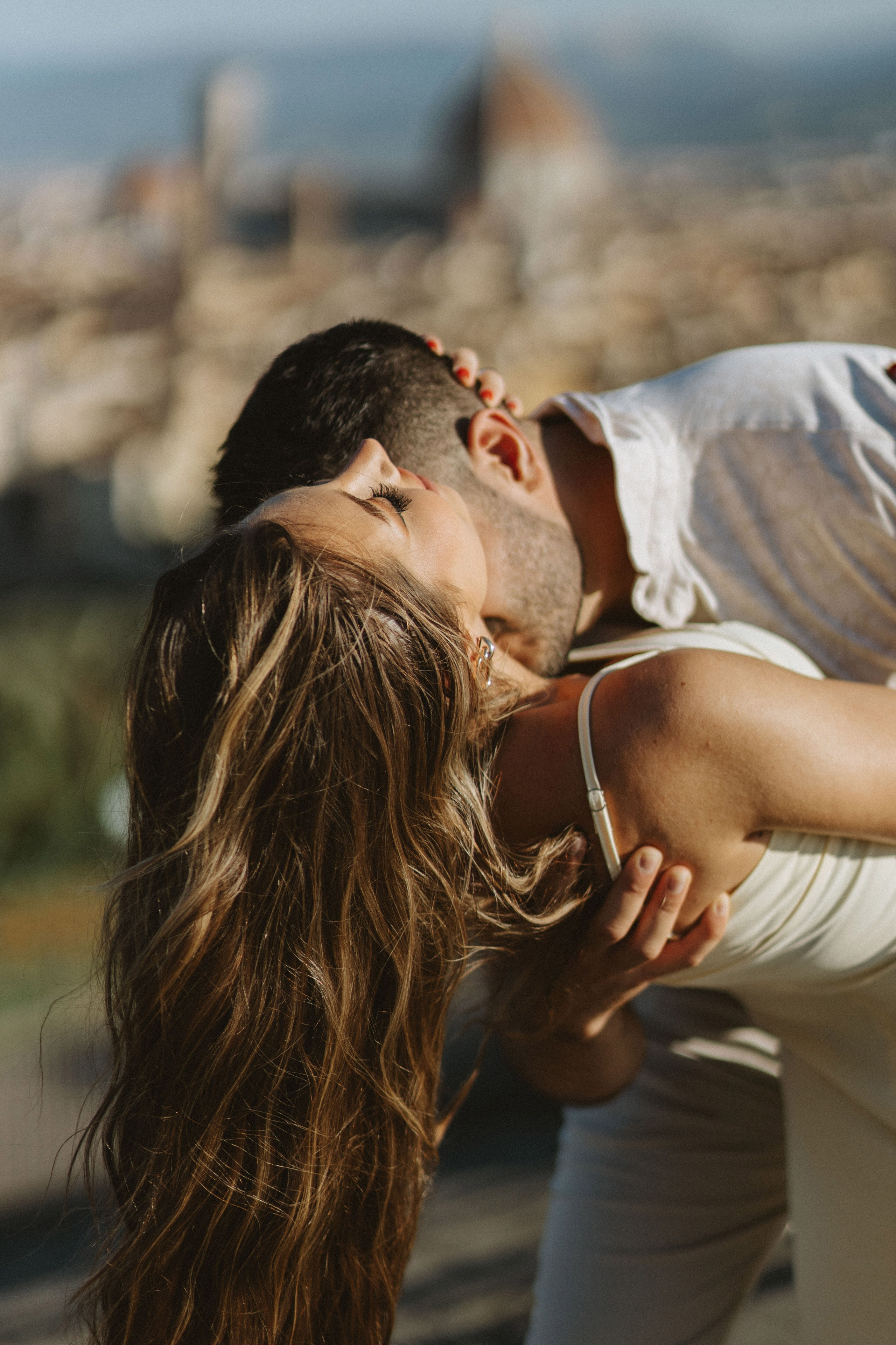 Couple Photoshoot in Florence at Sunrise | Romantic Engagement & Wedding Photography. Wedding Photographer in Florence, Pisa & Tuscany | Candid & Elegant Photography in Italy