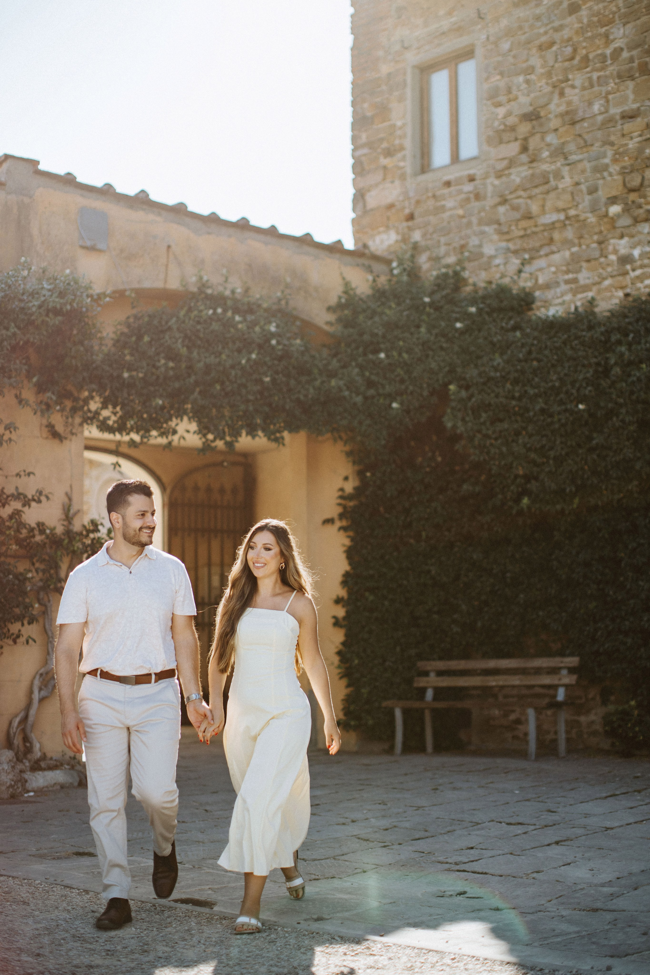 Couple Photoshoot in Florence at Sunrise | Romantic Engagement & Wedding Photography. Wedding Photographer in Florence, Pisa & Tuscany | Candid & Elegant Photography in Italy
