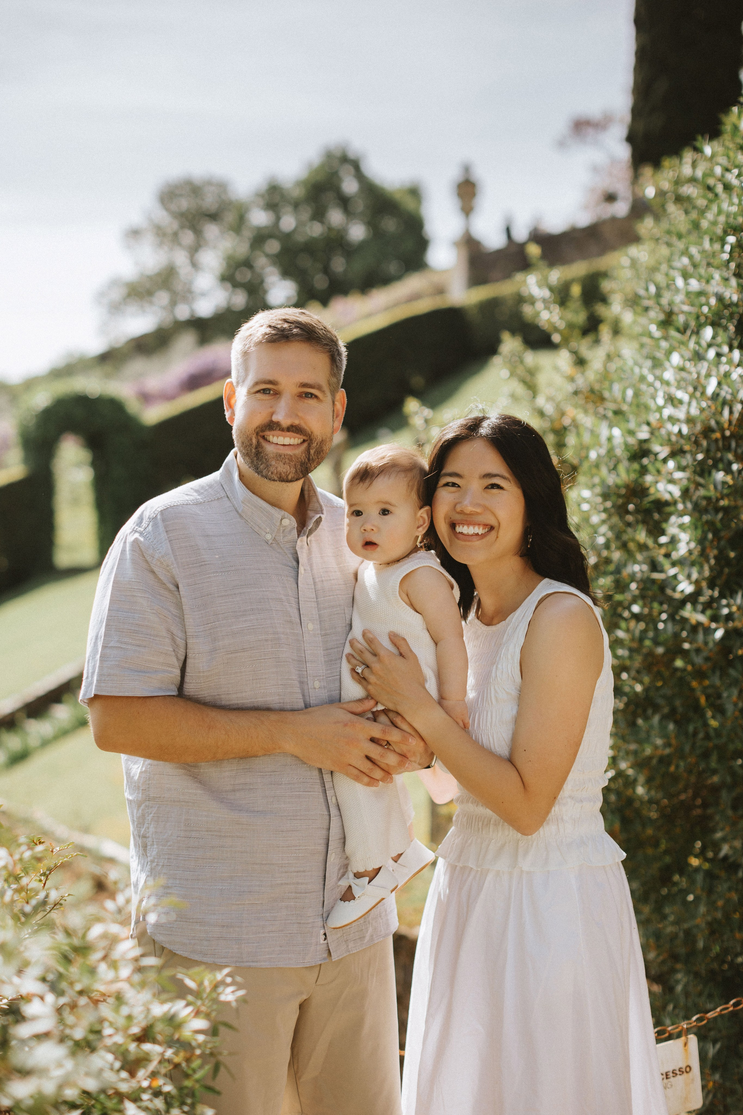 Servizio Fotografico di Famiglia a Villa Bardini | Fioritura della Glicine. Fotografo di matrimoni a Firenze, Pisa e Toscana | Fotografia spontanea ed elegante in Italia