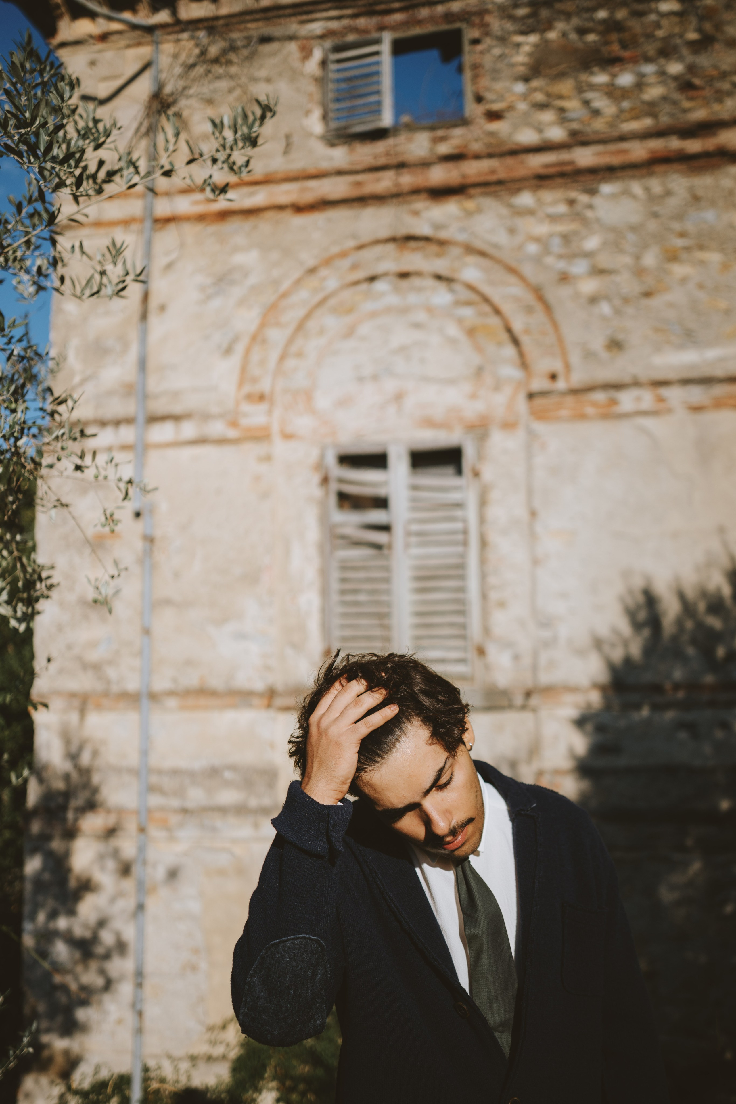 Cinematic Portraits in Prato | Abandoned Villa Musician Session. Wedding Photographer in Florence, Pisa & Tuscany | Candid & Elegant Photography in Italy