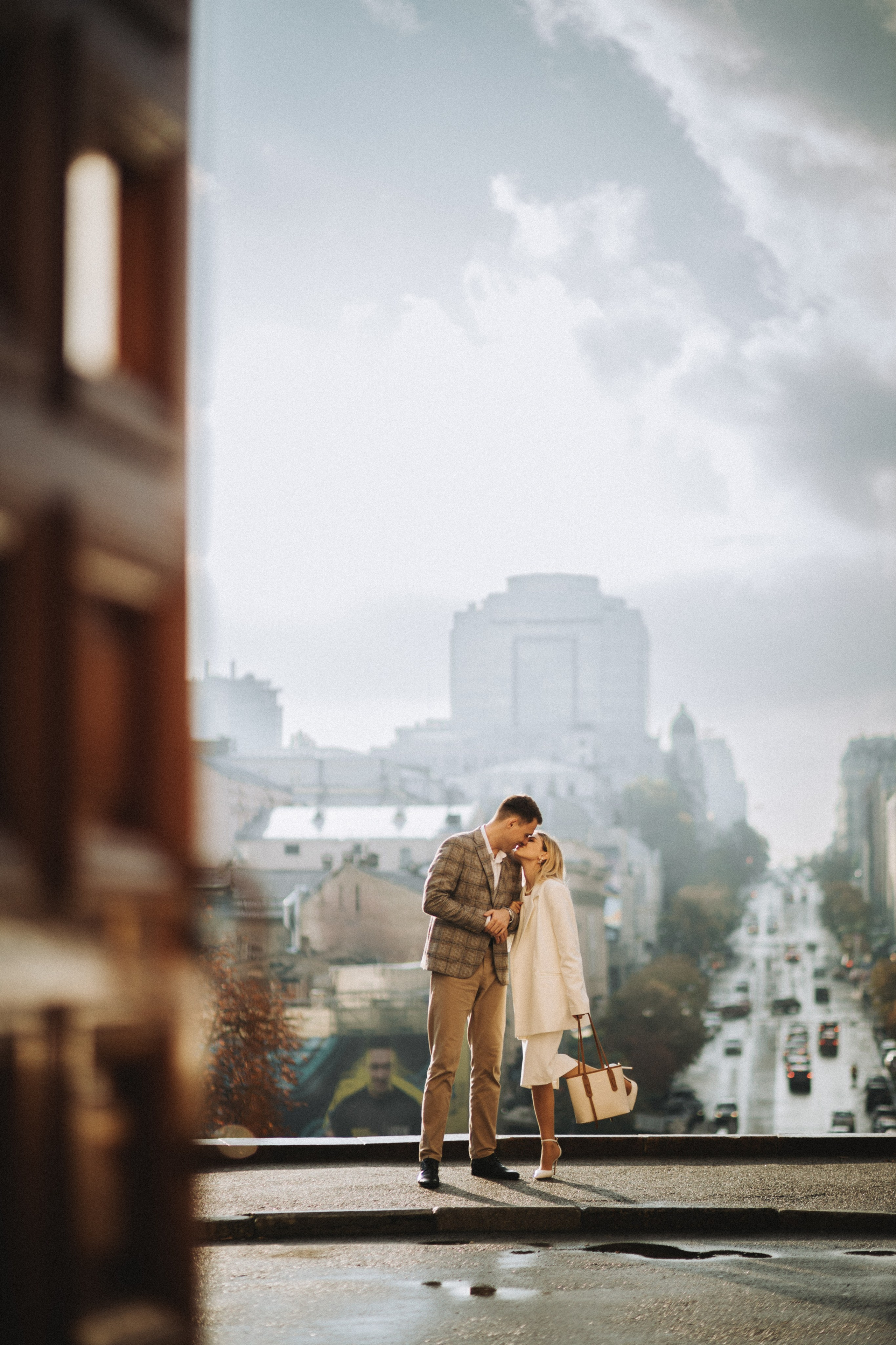 Servizio fotografico di coppia romantico dopo la pioggia - Vlad & Darina. Fotografo di matrimoni a Firenze, Pisa e Toscana | Fotografia spontanea ed elegante in Italia