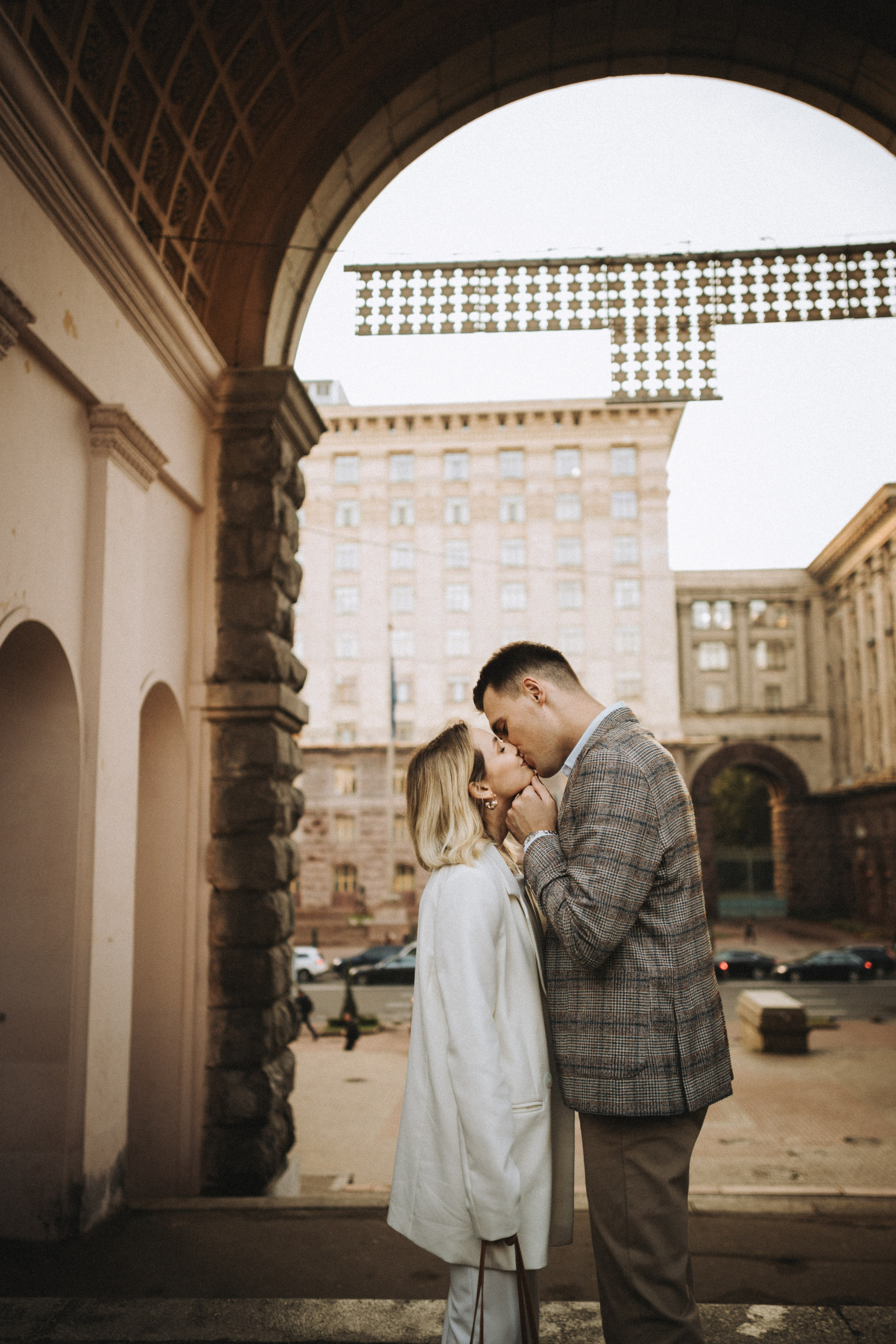 Servizio fotografico di coppia romantico dopo la pioggia - Vlad & Darina. Fotografo di matrimoni a Firenze, Pisa e Toscana | Fotografia spontanea ed elegante in Italia