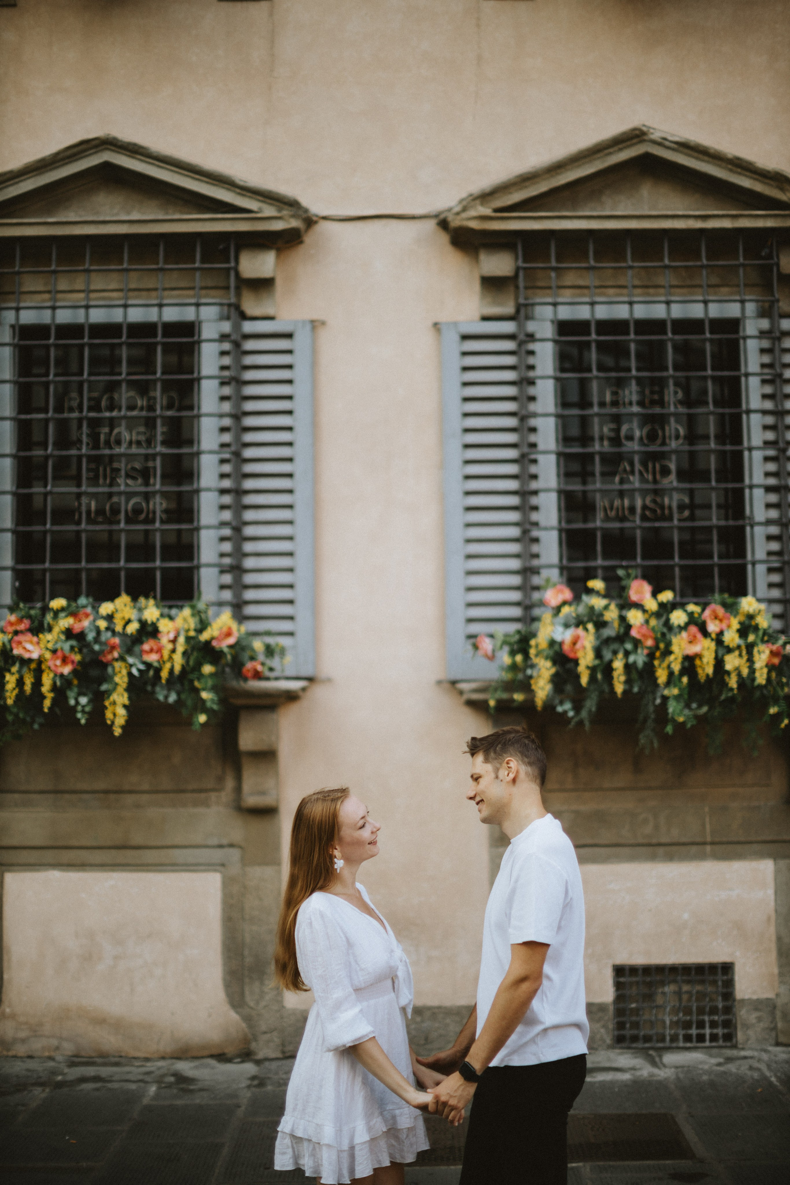Tuscany & Florence Couples Photographer | Romantic Photoshoots | Kutsan Photography. Wedding Photographer in Florence, Pisa & Tuscany | Candid & Elegant Photography in Italy
