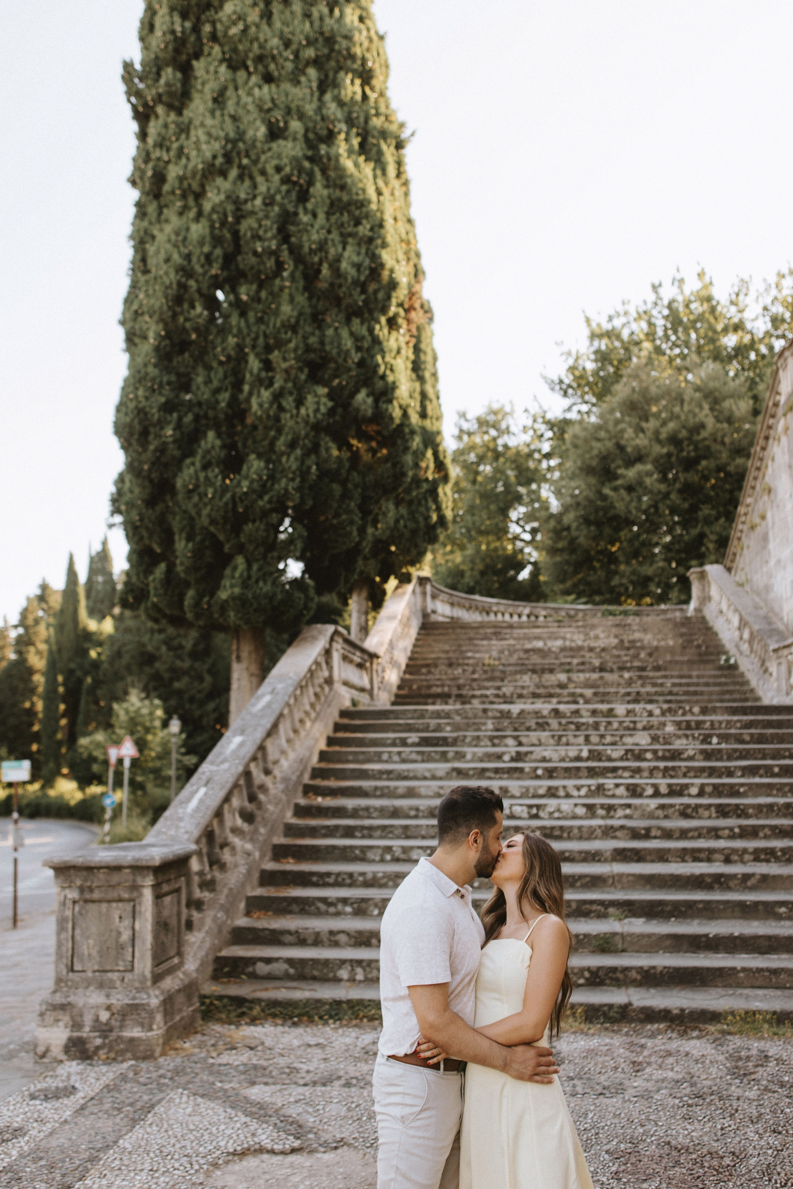 Couple Photoshoot in Florence at Sunrise | Romantic Engagement & Wedding Photography. Wedding Photographer in Florence, Pisa & Tuscany | Candid & Elegant Photography in Italy
