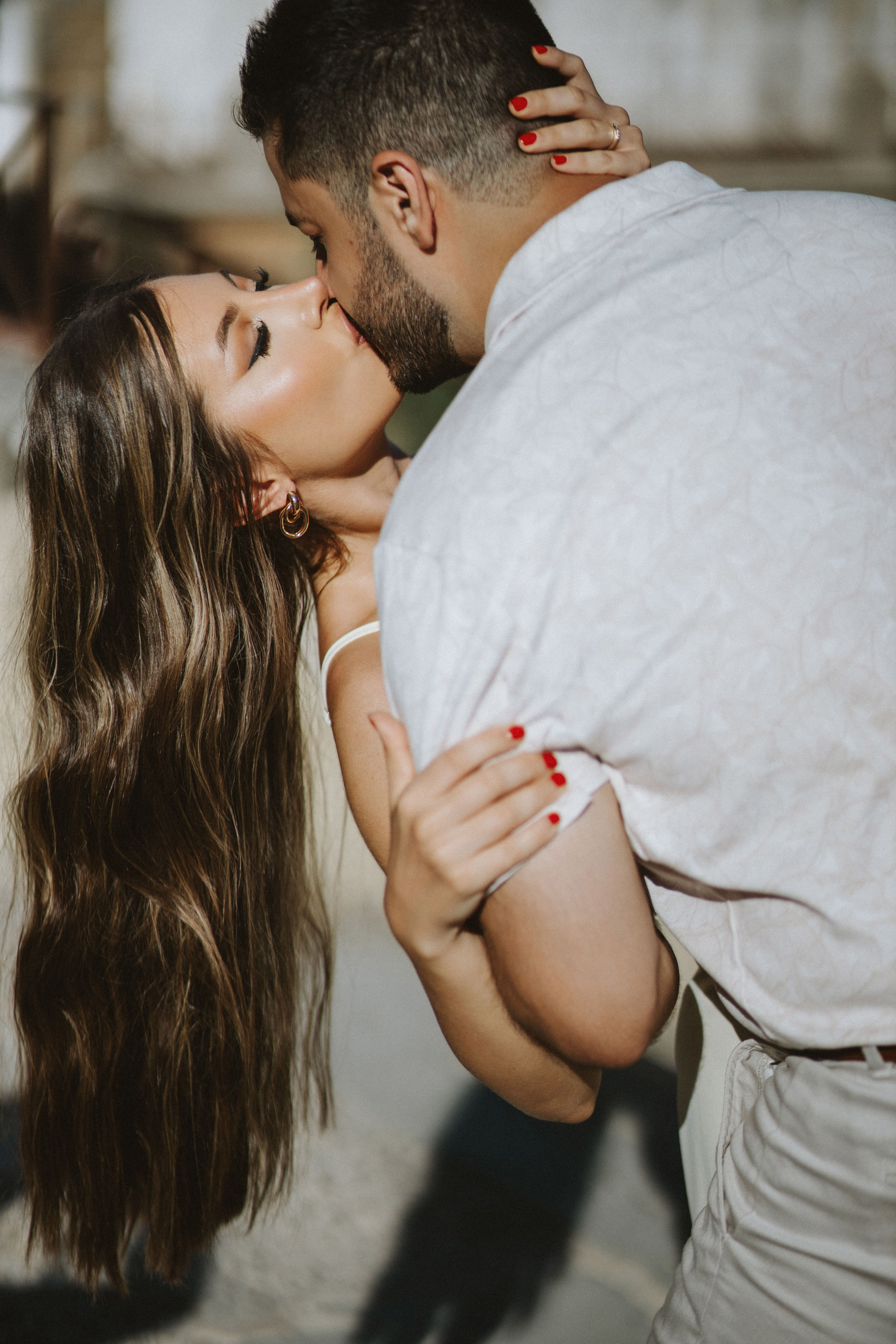 Couple Photoshoot in Florence at Sunrise | Romantic Engagement & Wedding Photography. Wedding Photographer in Florence, Pisa & Tuscany | Candid & Elegant Photography in Italy