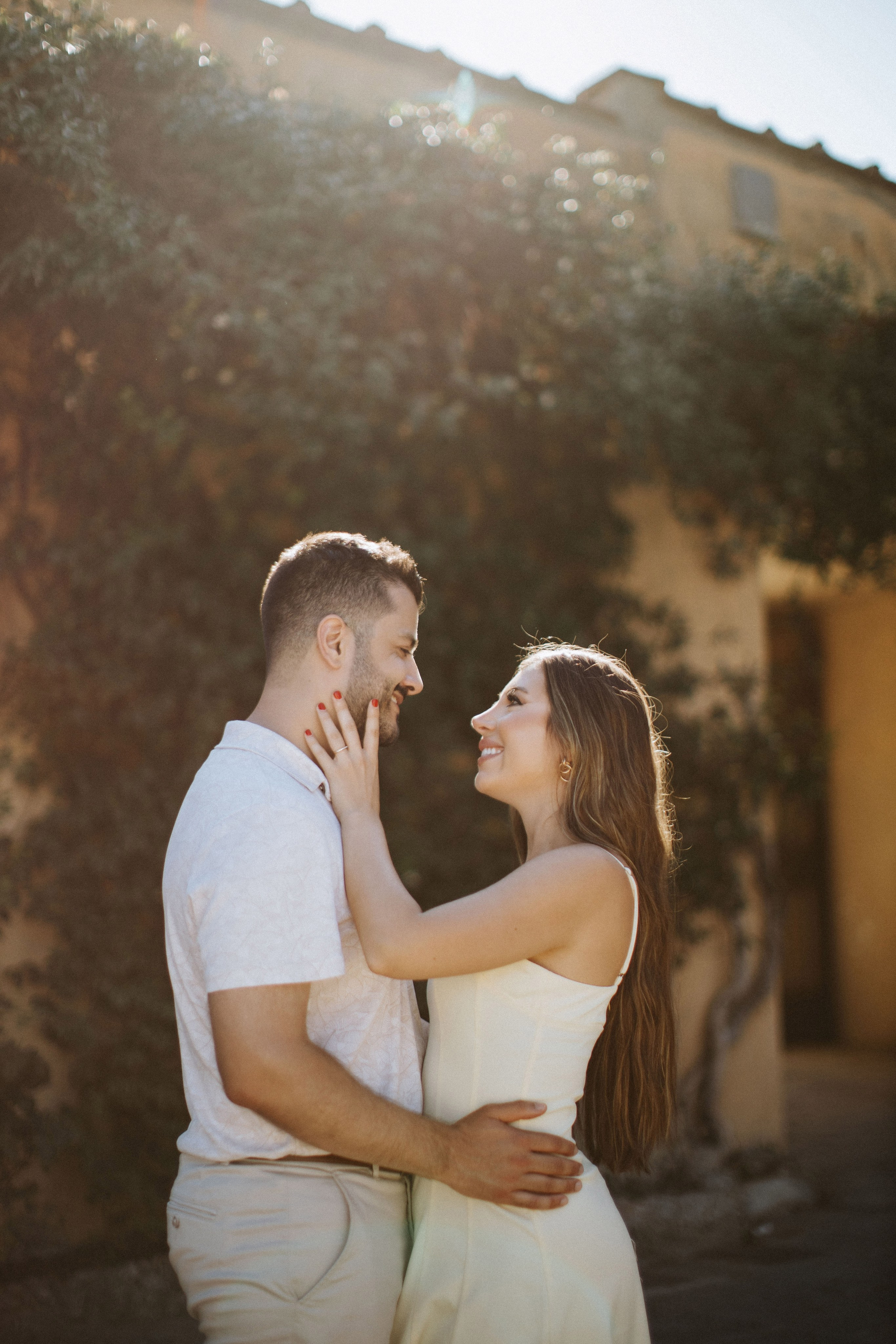 Couple Photoshoot in Florence at Sunrise | Romantic Engagement & Wedding Photography. Wedding Photographer in Florence, Pisa & Tuscany | Candid & Elegant Photography in Italy