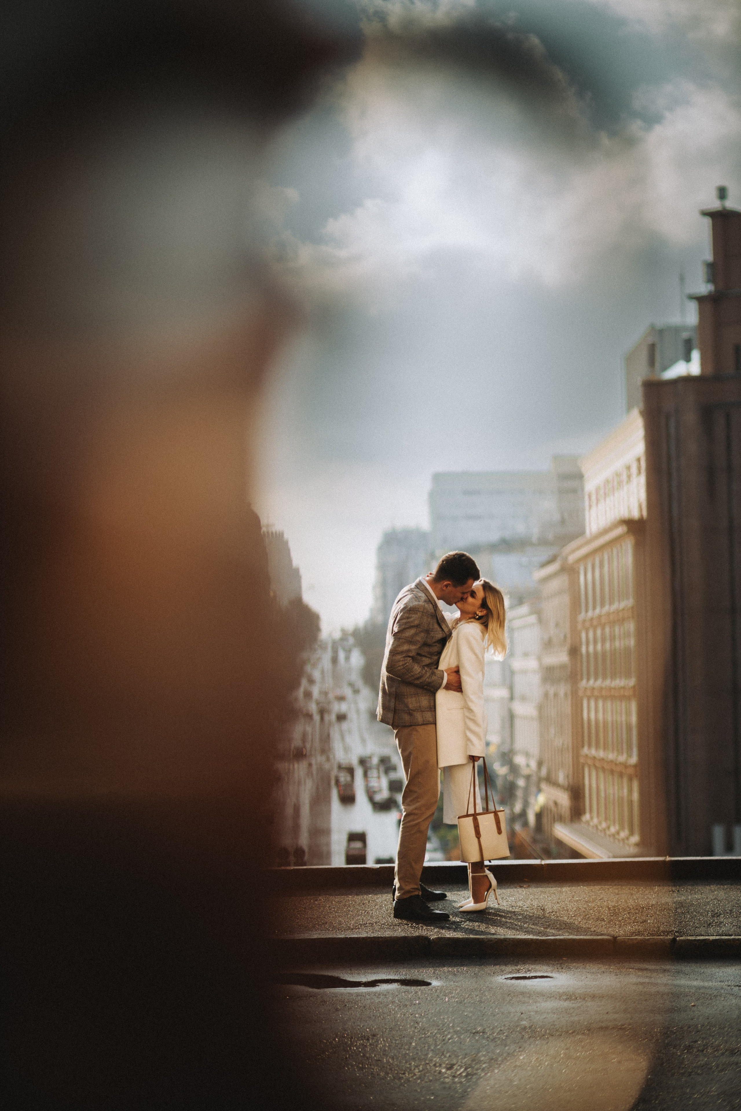 Servizio fotografico di coppia romantico dopo la pioggia - Vlad & Darina. Fotografo di matrimoni a Firenze, Pisa e Toscana | Fotografia spontanea ed elegante in Italia