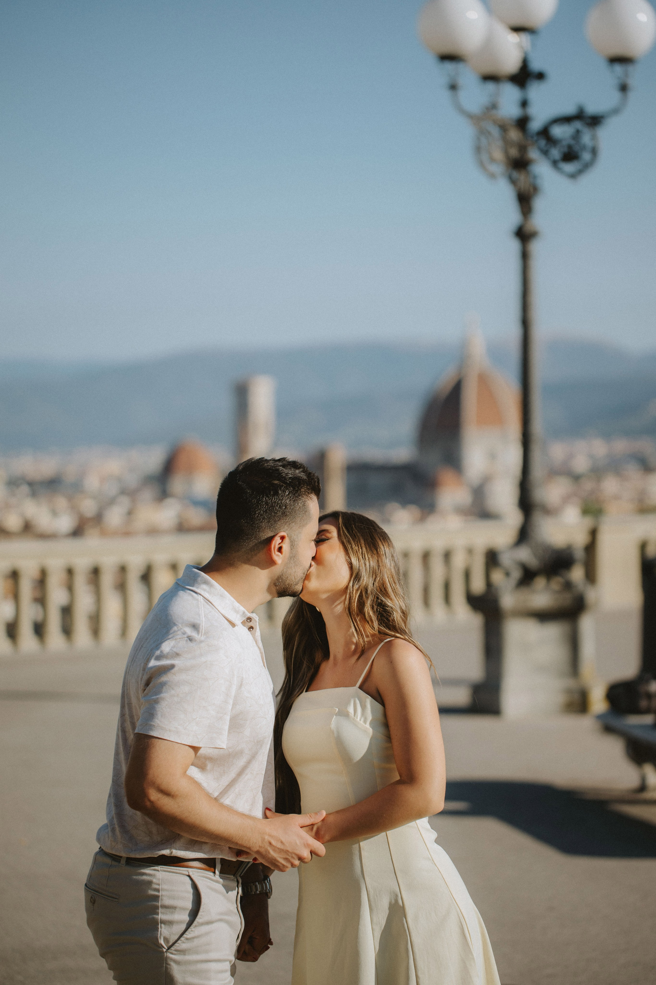 Couple Photoshoot in Florence at Sunrise | Romantic Engagement & Wedding Photography. Wedding Photographer in Florence, Pisa & Tuscany | Candid & Elegant Photography in Italy