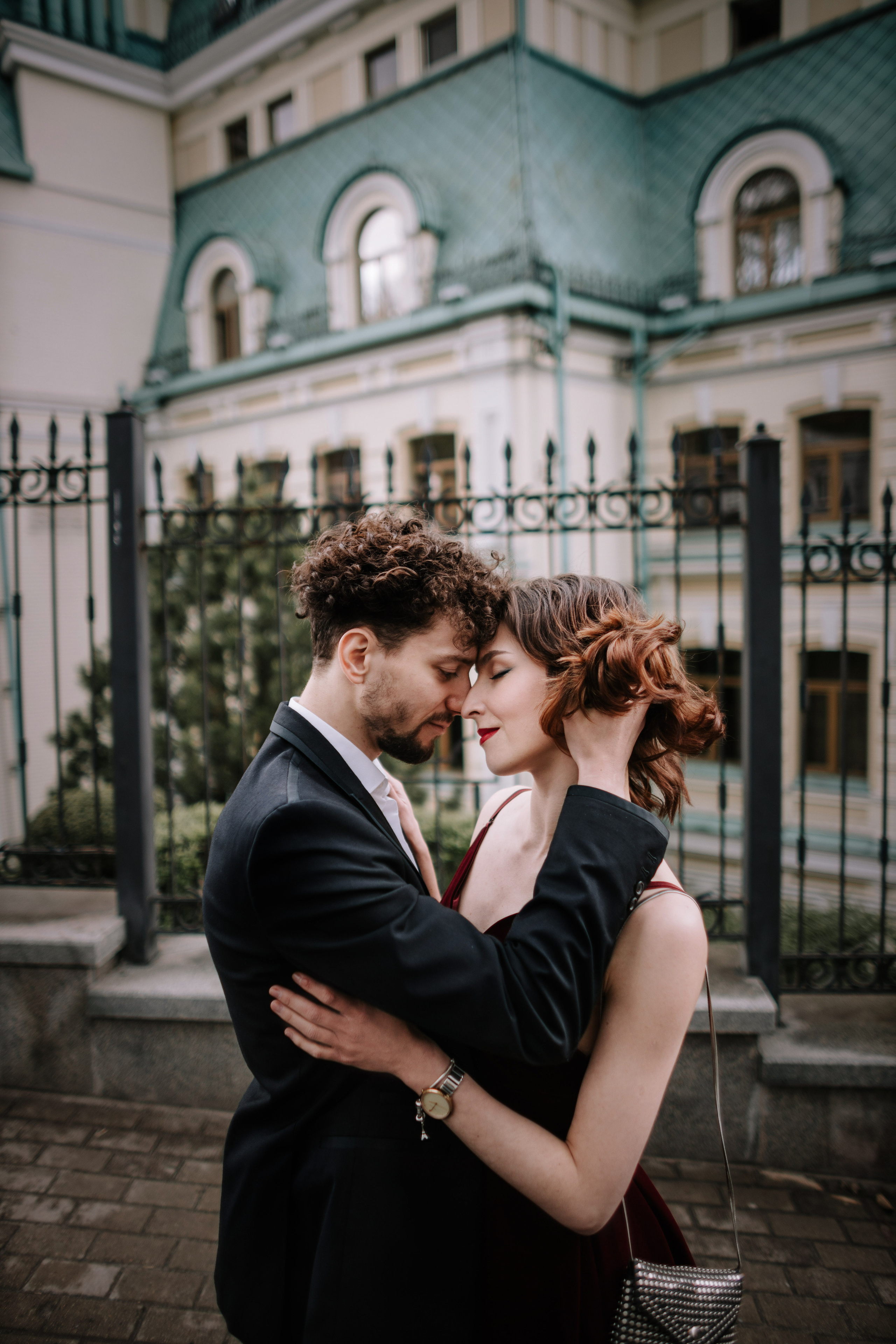 Фотосессия влюбленной пары в городе. Wedding Photographer in Florence, Pisa & Tuscany | Candid & Elegant Photography in Italy