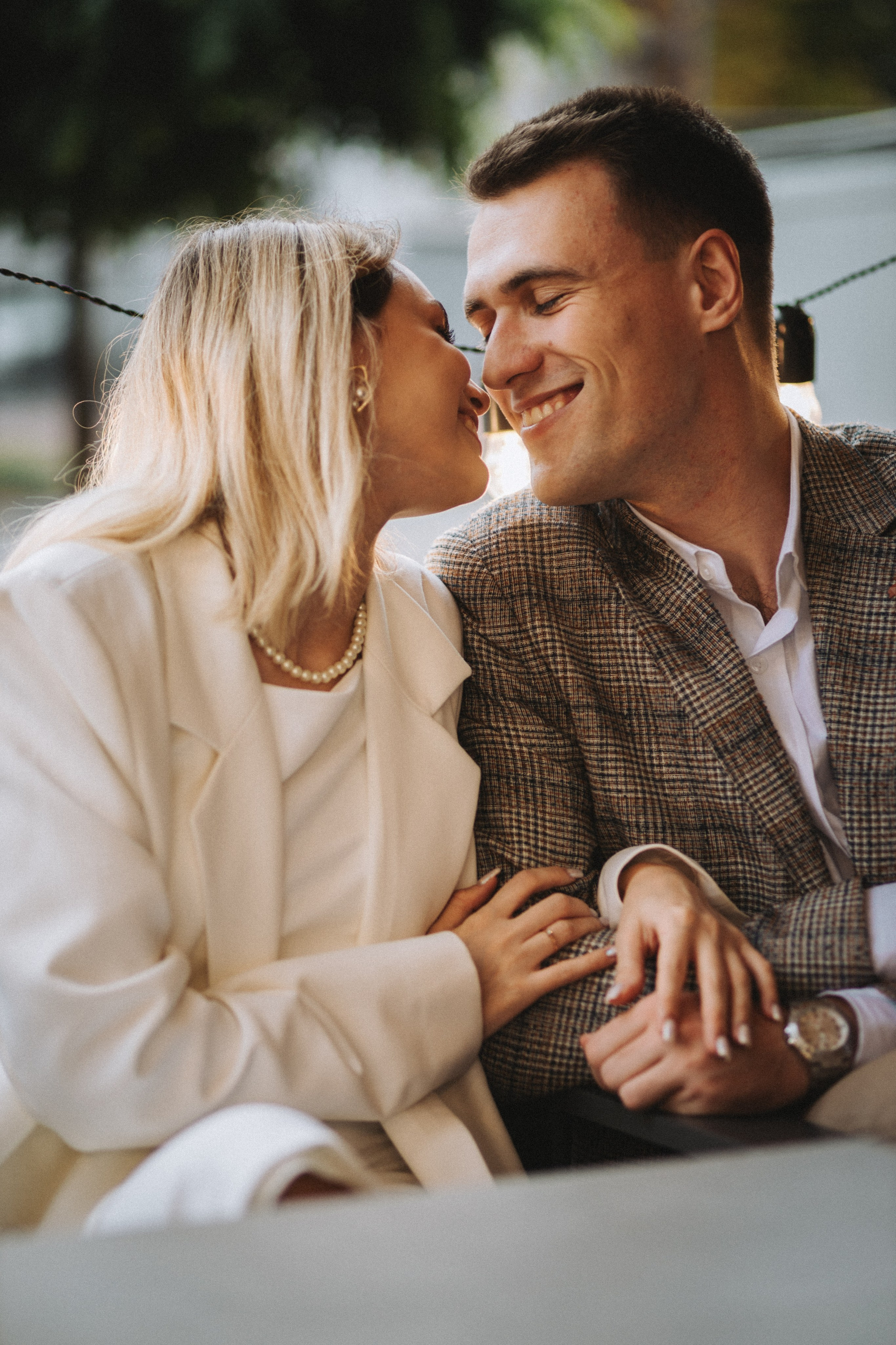 Servizio fotografico di coppia romantico dopo la pioggia - Vlad & Darina. Fotografo di matrimoni a Firenze, Pisa e Toscana | Fotografia spontanea ed elegante in Italia