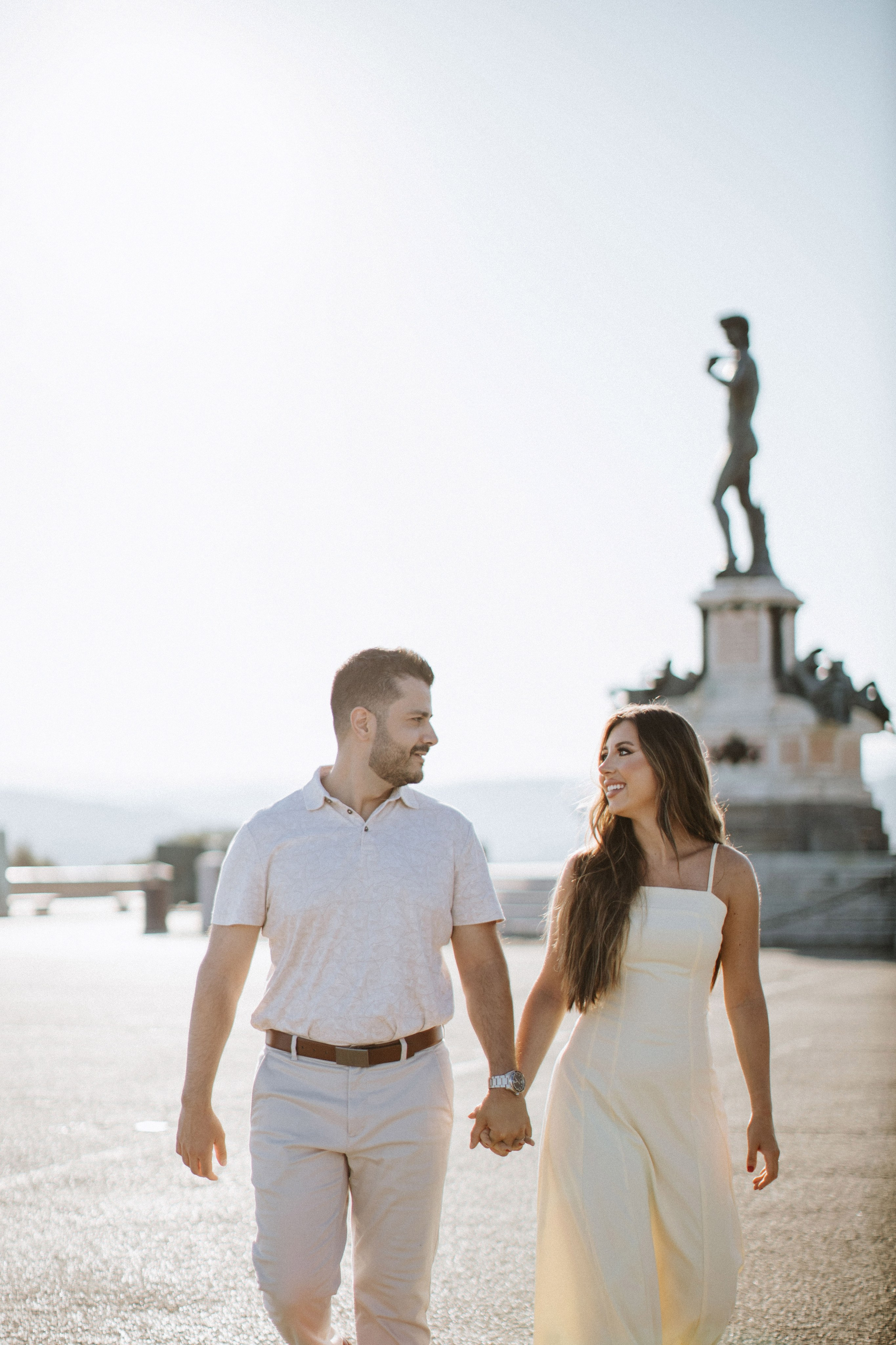Couple Photoshoot in Florence at Sunrise | Romantic Engagement & Wedding Photography. Wedding Photographer in Florence, Pisa & Tuscany | Candid & Elegant Photography in Italy