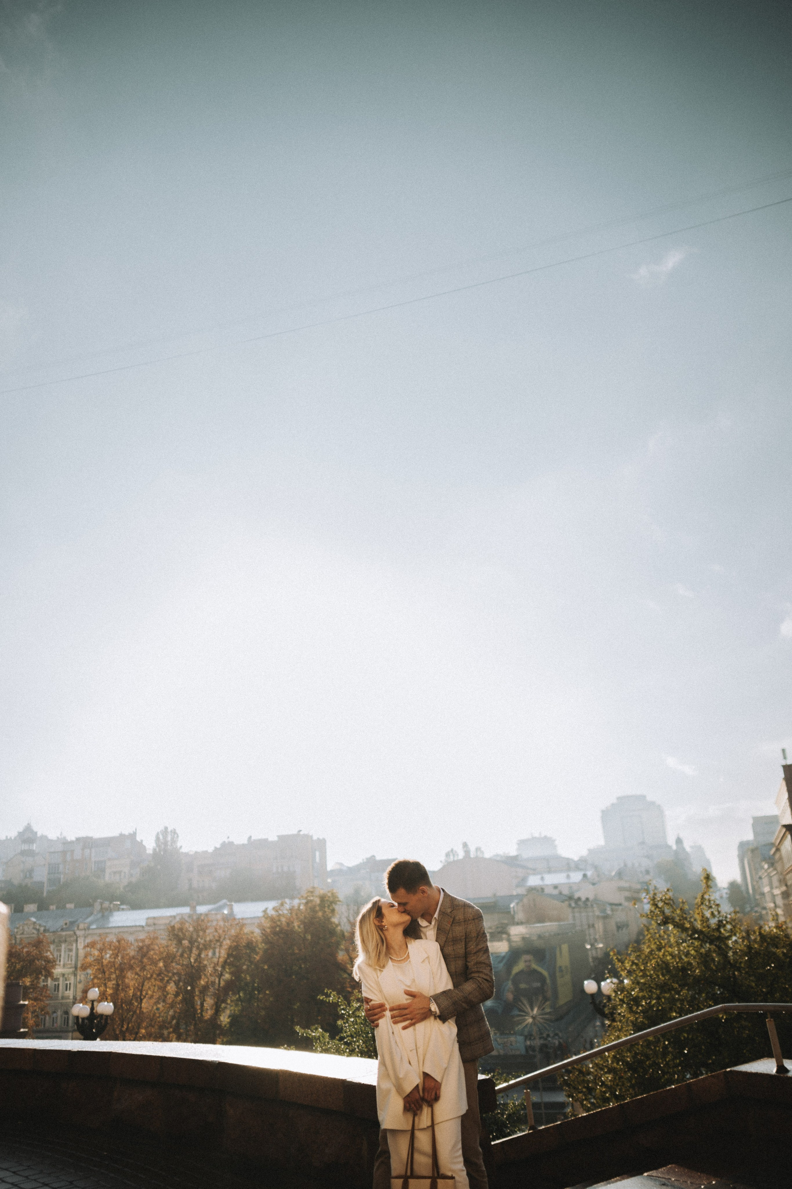 Servizio fotografico di coppia romantico dopo la pioggia - Vlad & Darina. Fotografo di matrimoni a Firenze, Pisa e Toscana | Fotografia spontanea ed elegante in Italia