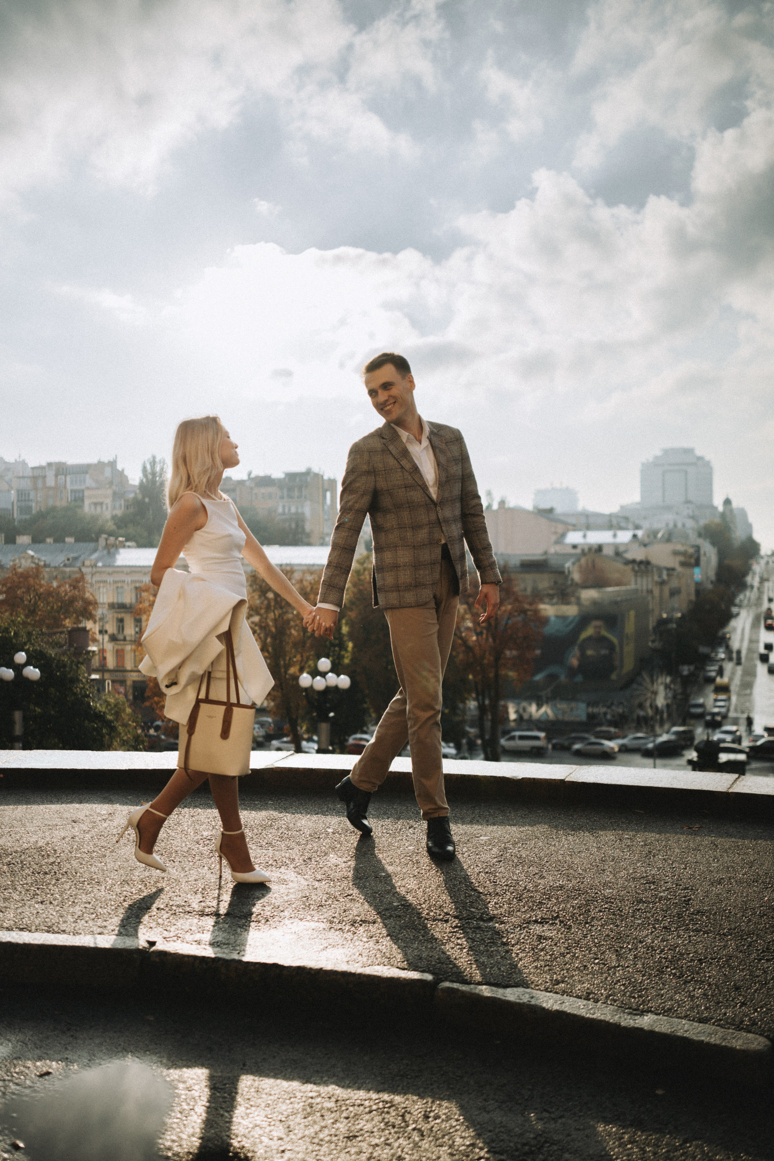 Servizio fotografico di coppia romantico dopo la pioggia - Vlad & Darina. Fotografo di matrimoni a Firenze, Pisa e Toscana | Fotografia spontanea ed elegante in Italia