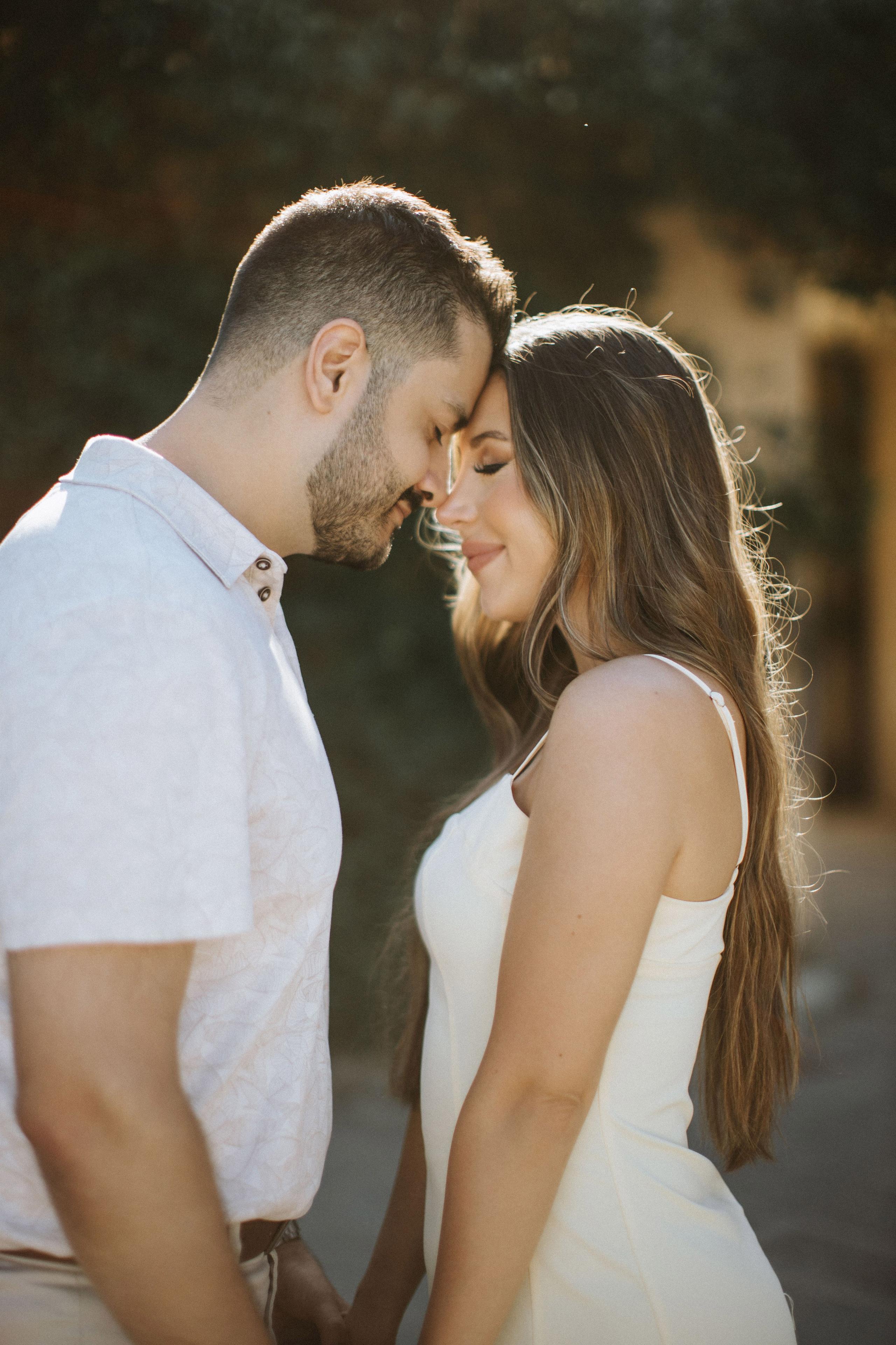 Couple Photoshoot in Florence at Sunrise | Romantic Engagement & Wedding Photography. Wedding Photographer in Florence, Pisa & Tuscany | Candid & Elegant Photography in Italy