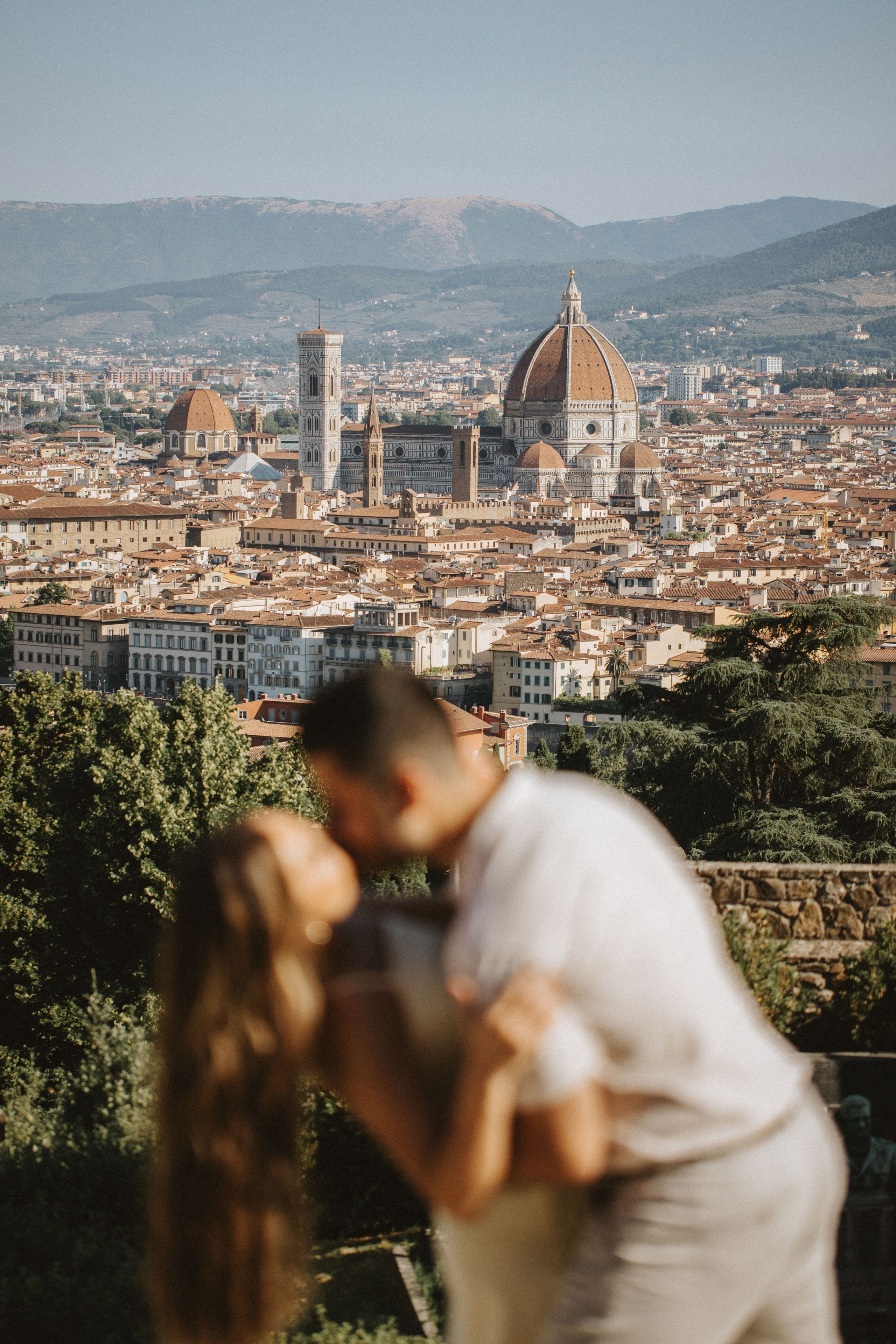 Tuscany & Florence Couples Photographer | Romantic Photoshoots | Kutsan Photography. Wedding Photographer in Florence, Pisa & Tuscany | Candid & Elegant Photography in Italy