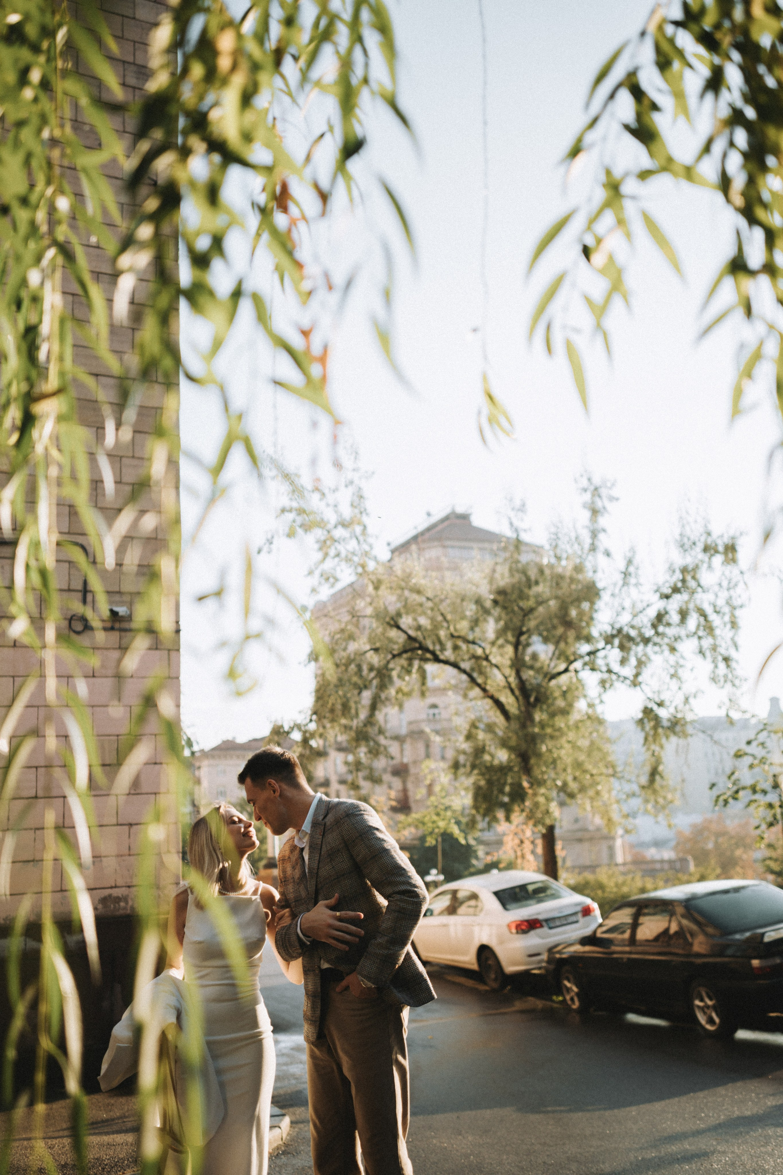 Servizio fotografico di coppia romantico dopo la pioggia - Vlad & Darina. Fotografo di matrimoni a Firenze, Pisa e Toscana | Fotografia spontanea ed elegante in Italia