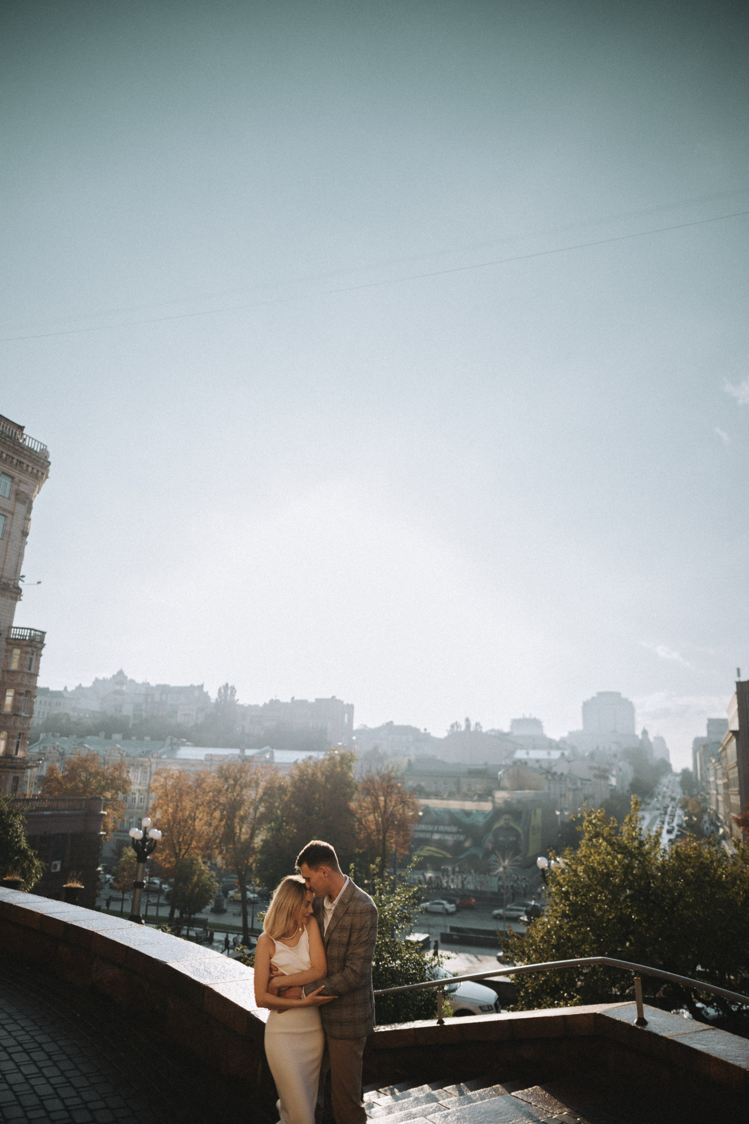 Servizio fotografico di coppia romantico dopo la pioggia - Vlad & Darina. Fotografo di matrimoni a Firenze, Pisa e Toscana | Fotografia spontanea ed elegante in Italia