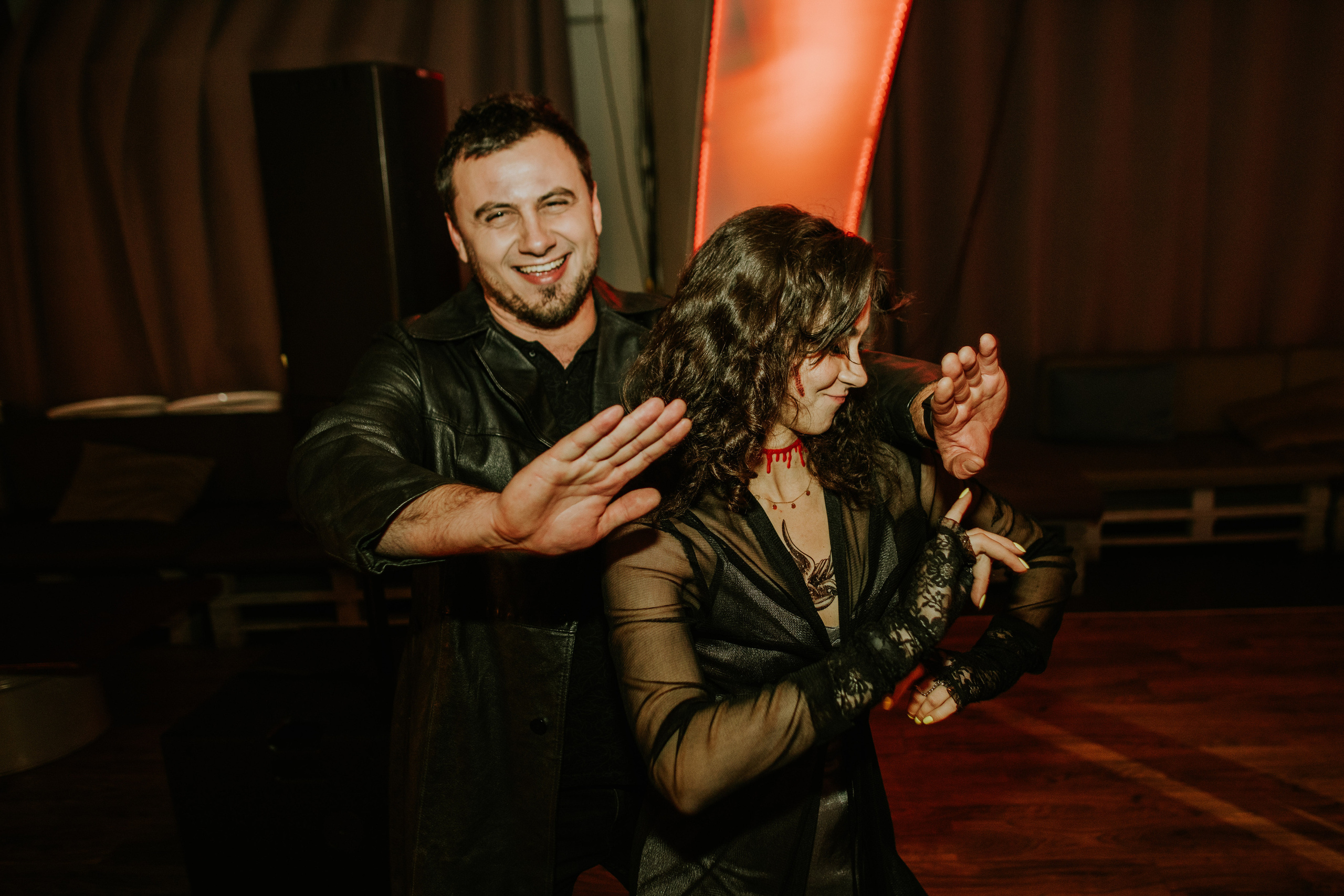 Roman & Anya. Fotografo di matrimoni a Firenze, Pisa e Toscana | Fotografia spontanea ed elegante in Italia