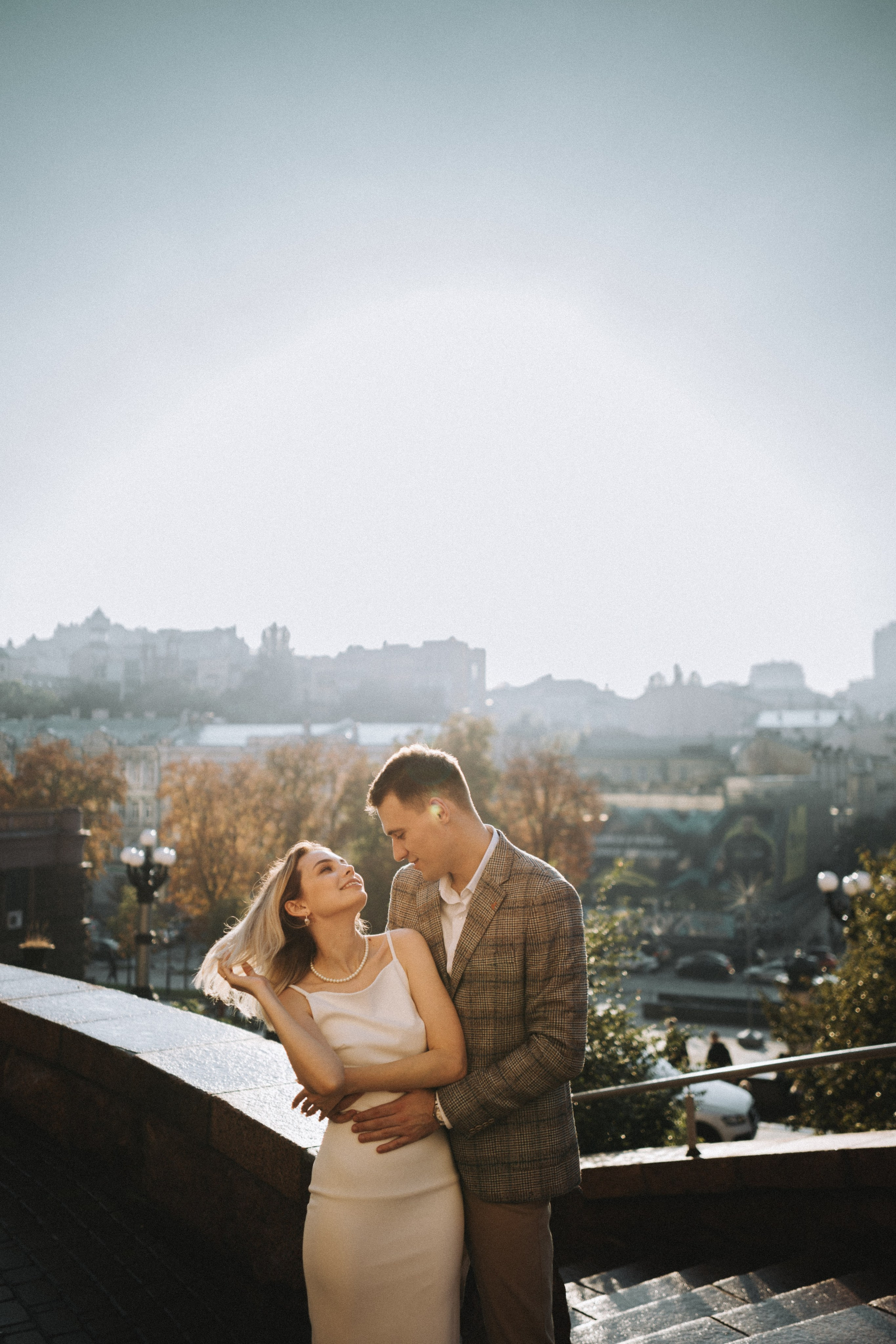 Servizio fotografico di coppia romantico dopo la pioggia - Vlad & Darina. Fotografo di matrimoni a Firenze, Pisa e Toscana | Fotografia spontanea ed elegante in Italia