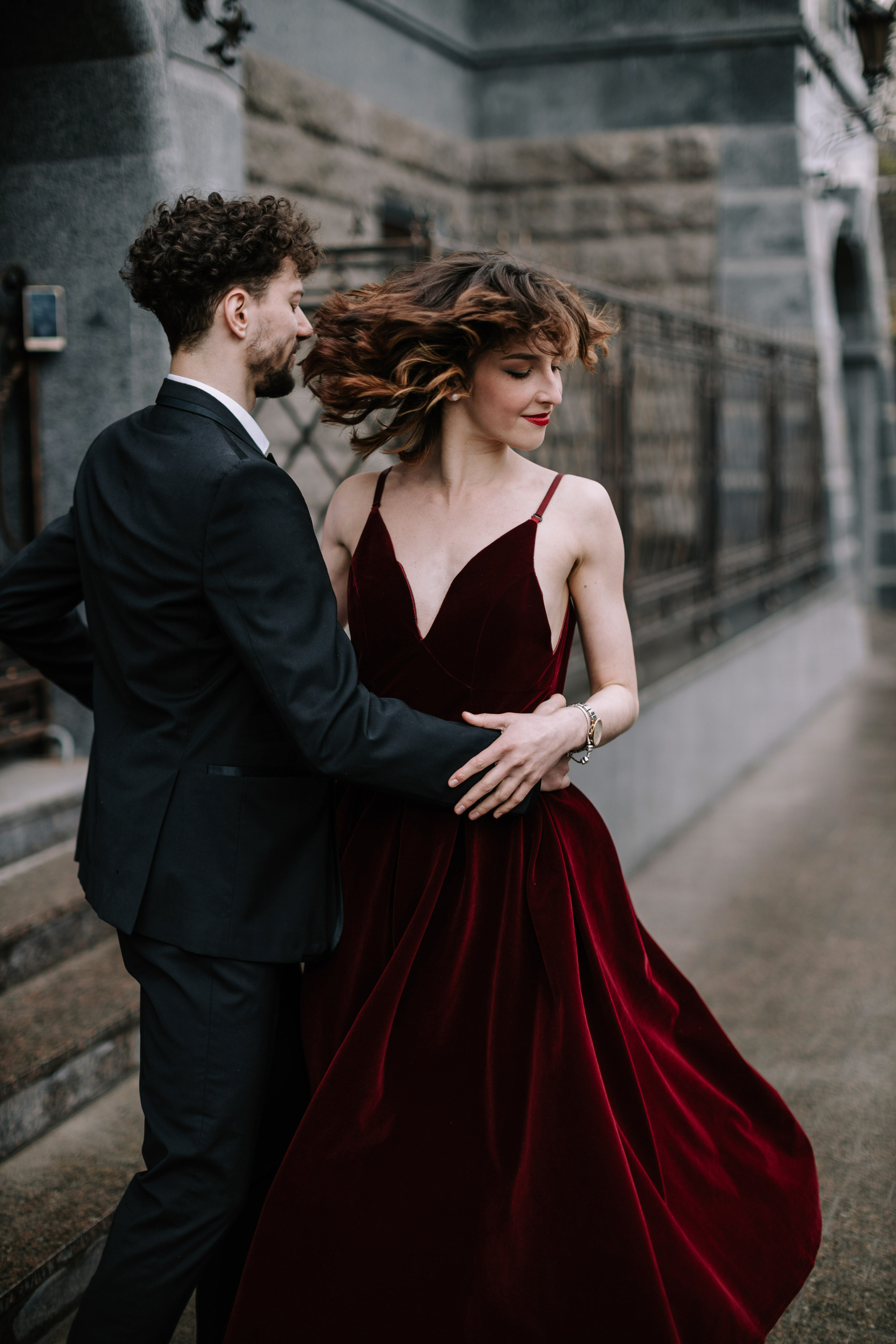 Фотосессия влюбленной пары в городе. Wedding Photographer in Florence, Pisa & Tuscany | Candid & Elegant Photography in Italy