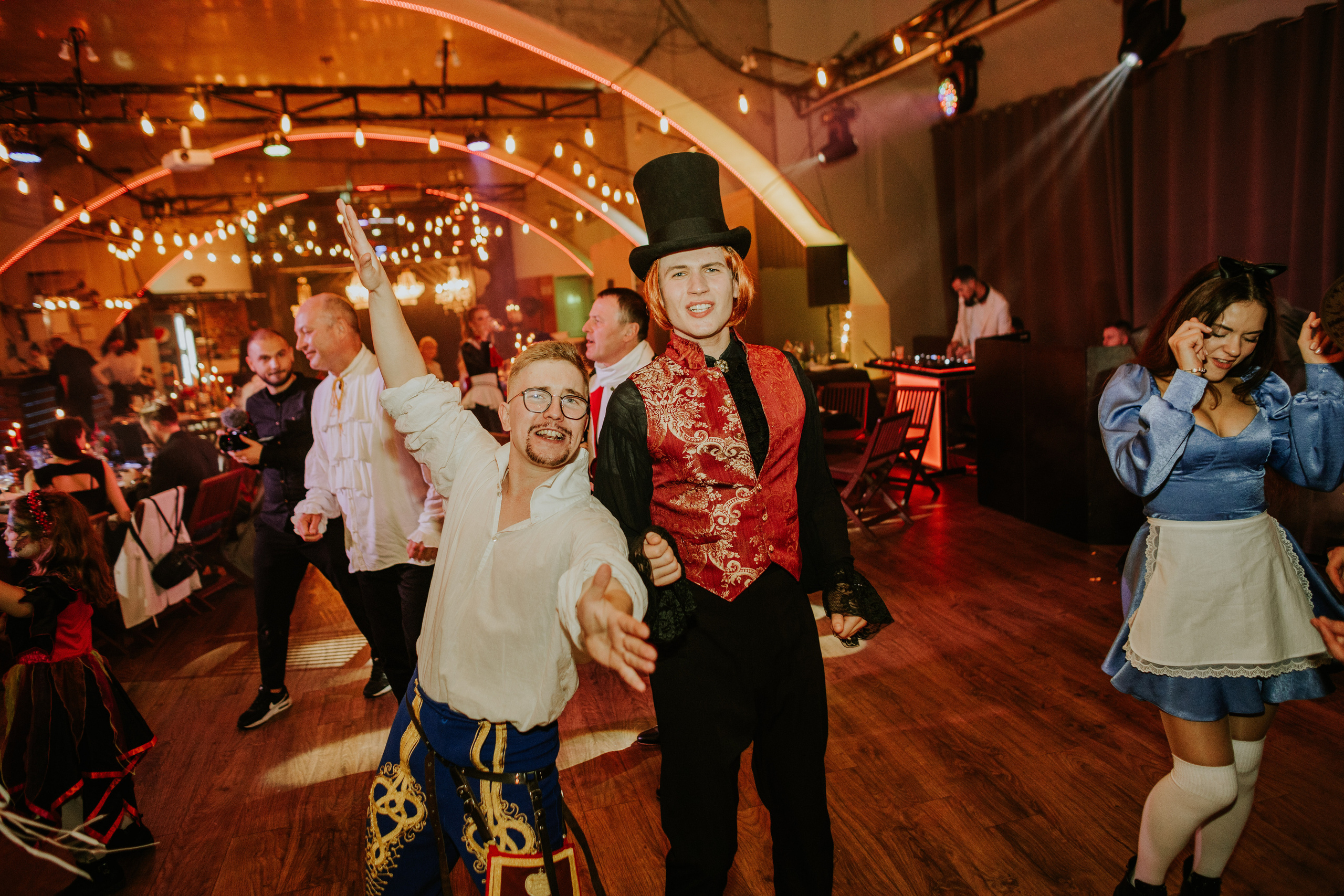 Roman & Anya. Fotografo di matrimoni a Firenze, Pisa e Toscana | Fotografia spontanea ed elegante in Italia