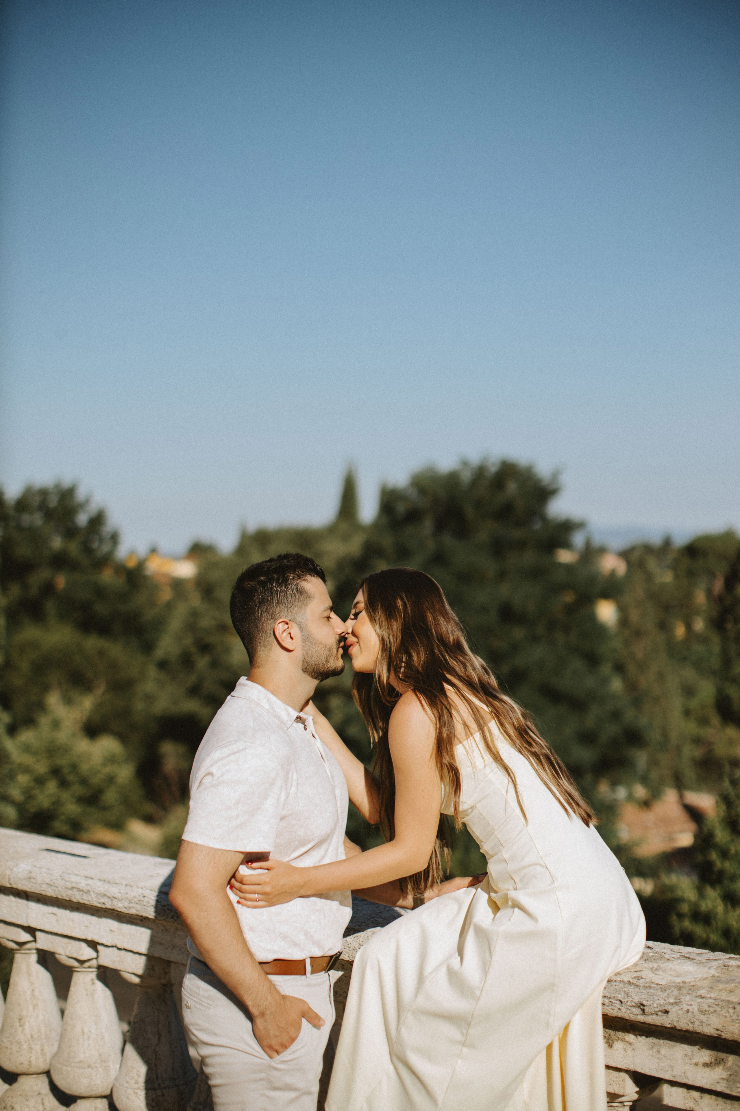 Couple Photoshoot in Florence at Sunrise | Romantic Engagement & Wedding Photography. Wedding Photographer in Florence, Pisa & Tuscany | Candid & Elegant Photography in Italy