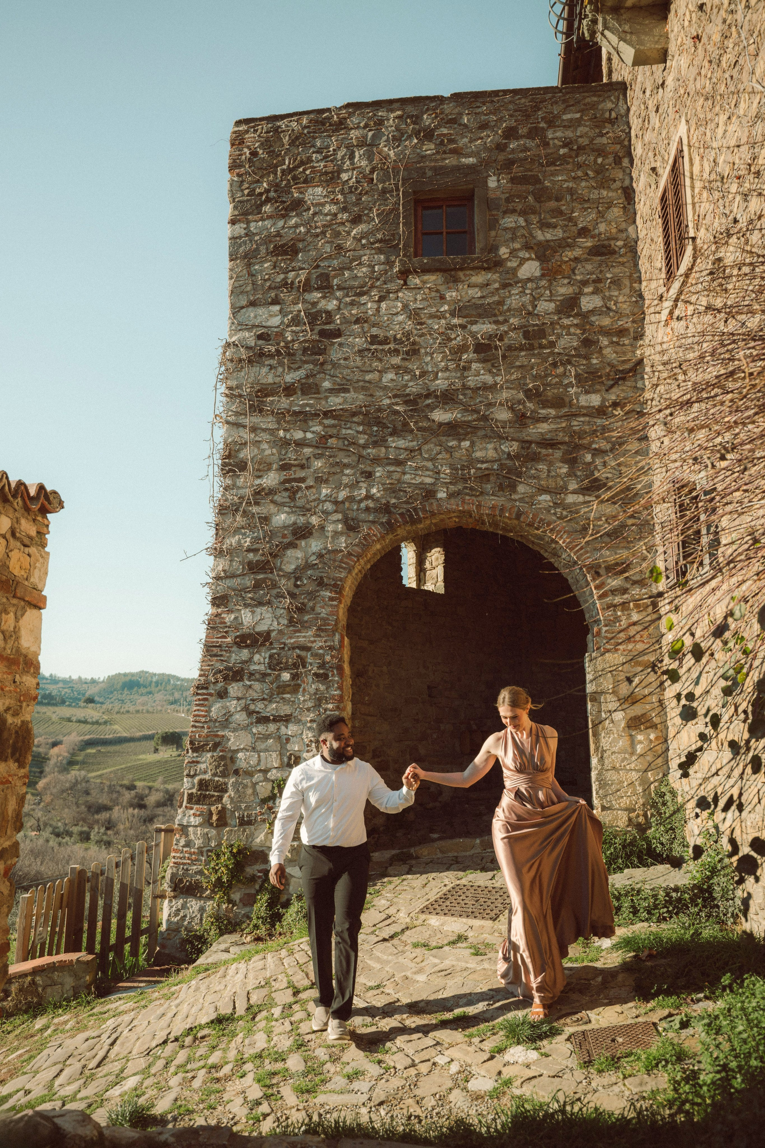 Italy Elopement Photographer | Romantic Borgo Wedding Tuscany. Wedding Photographer in Florence, Pisa & Tuscany | Candid & Elegant Photography in Italy