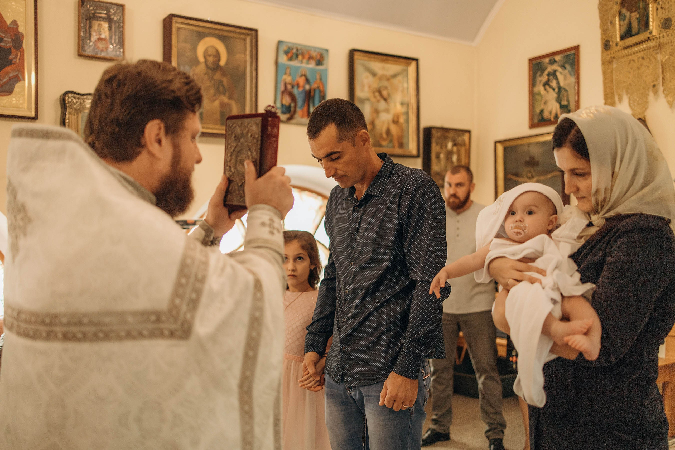 Крещение Элианы. Свадебный фотограф Измаил, Констанца, Бухарест, Галац, Браила Julia Dickinson