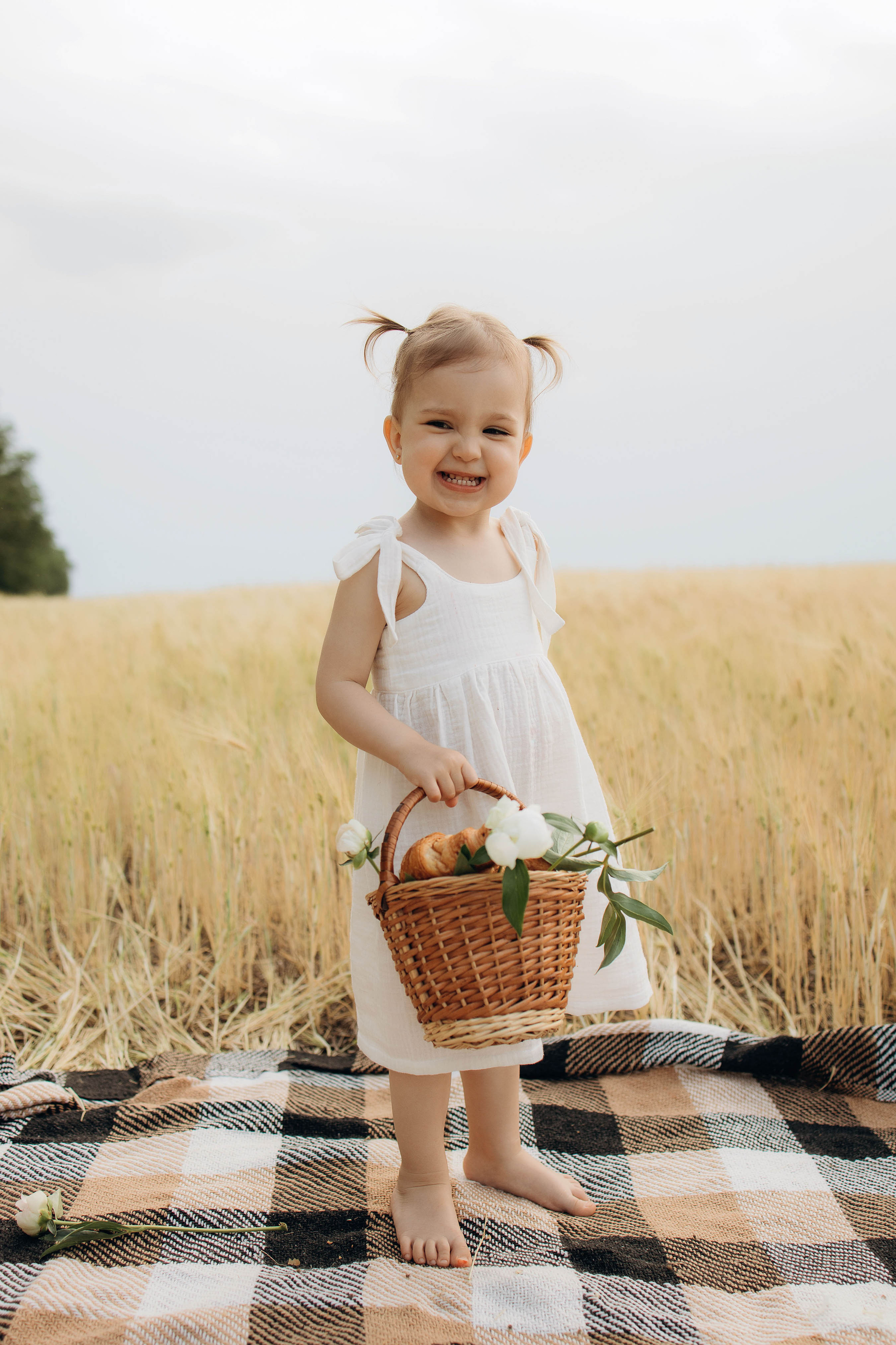Вячеслав, Светлана и Кира. Свадебный фотограф Измаил, Констанца, Бухарест, Галац, Браила Julia Dickinson