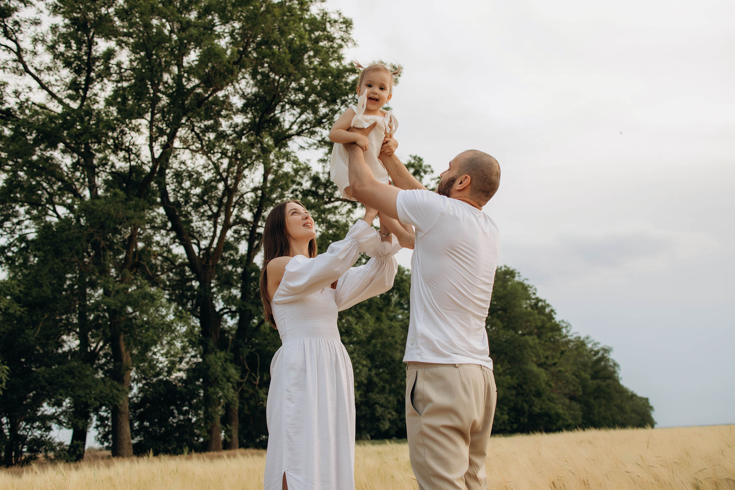 Вячеслав, Светлана и Кира. Свадебный фотограф Измаил, Констанца, Бухарест, Галац, Браила Julia Dickinson