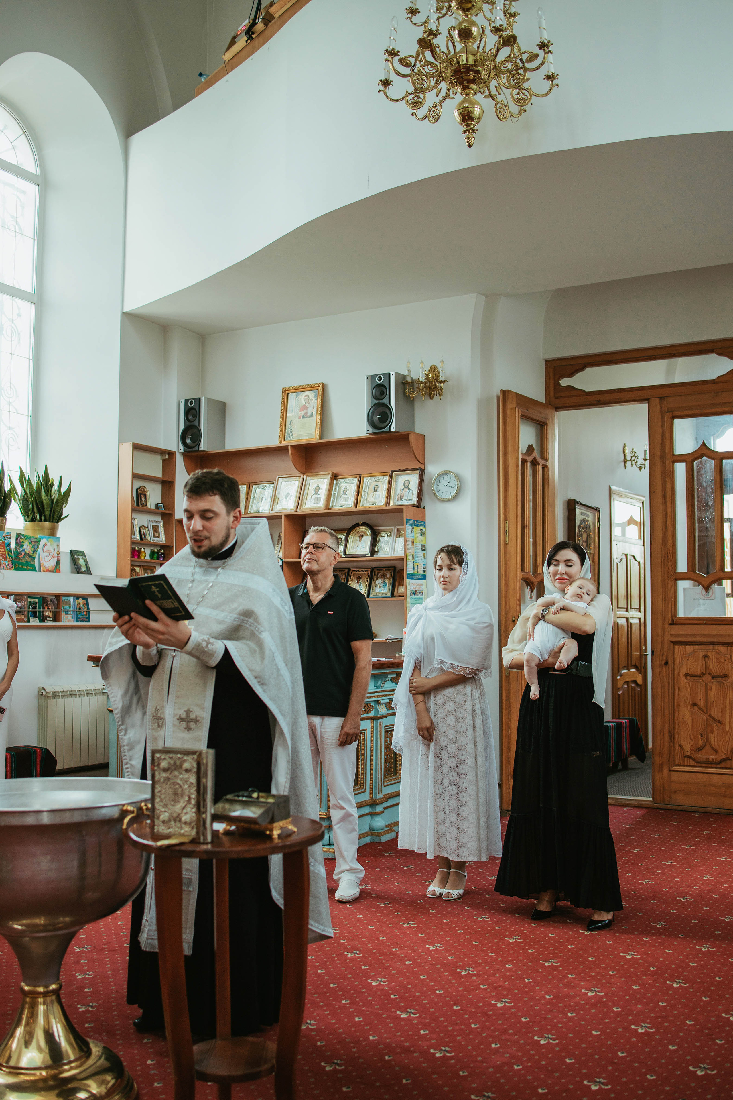 Крещение Эдгара. Свадебный фотограф Измаил, Констанца, Бухарест, Галац, Браила Julia Dickinson