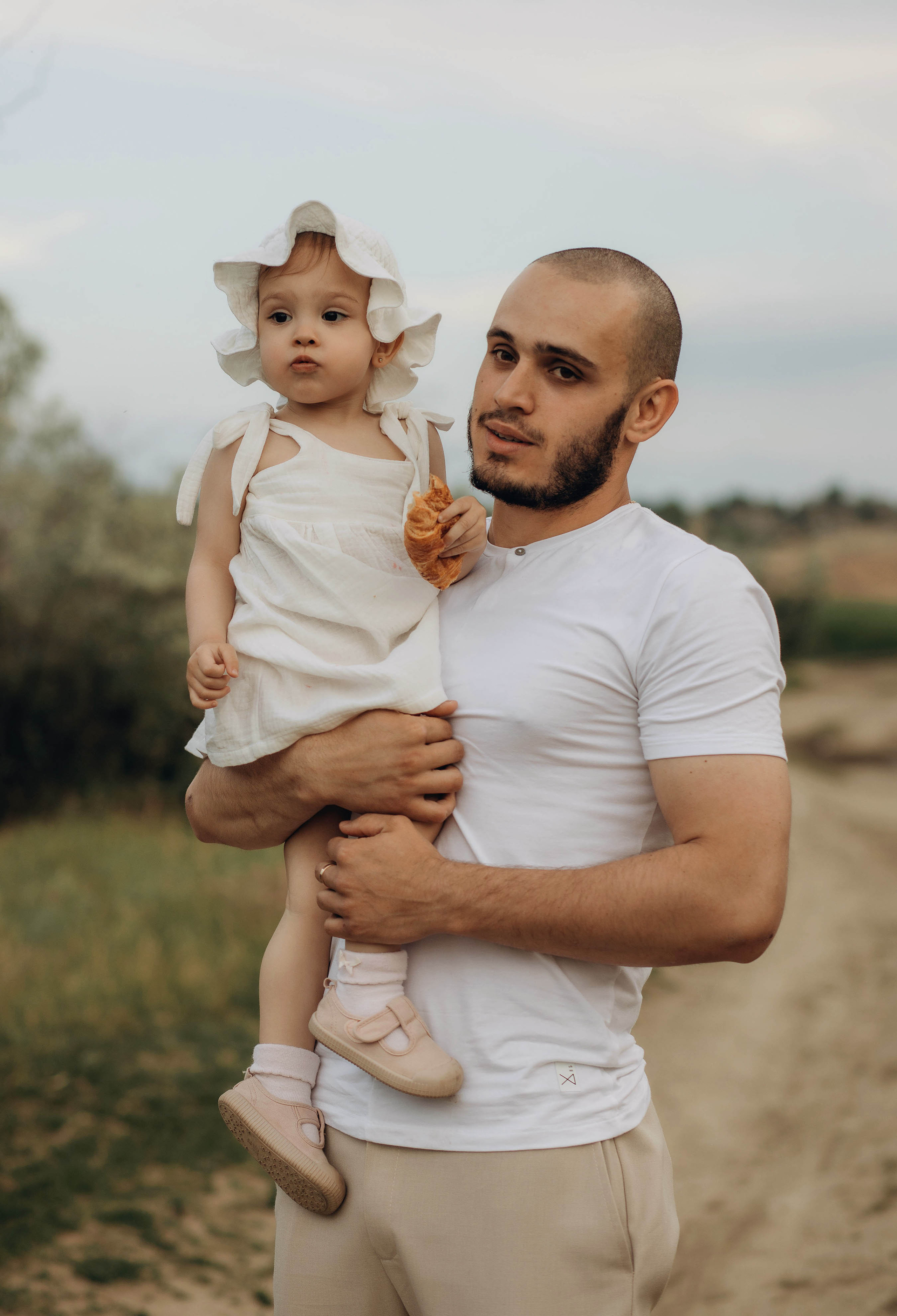 Вячеслав, Светлана и Кира. Свадебный фотограф Измаил, Констанца, Бухарест, Галац, Браила Julia Dickinson