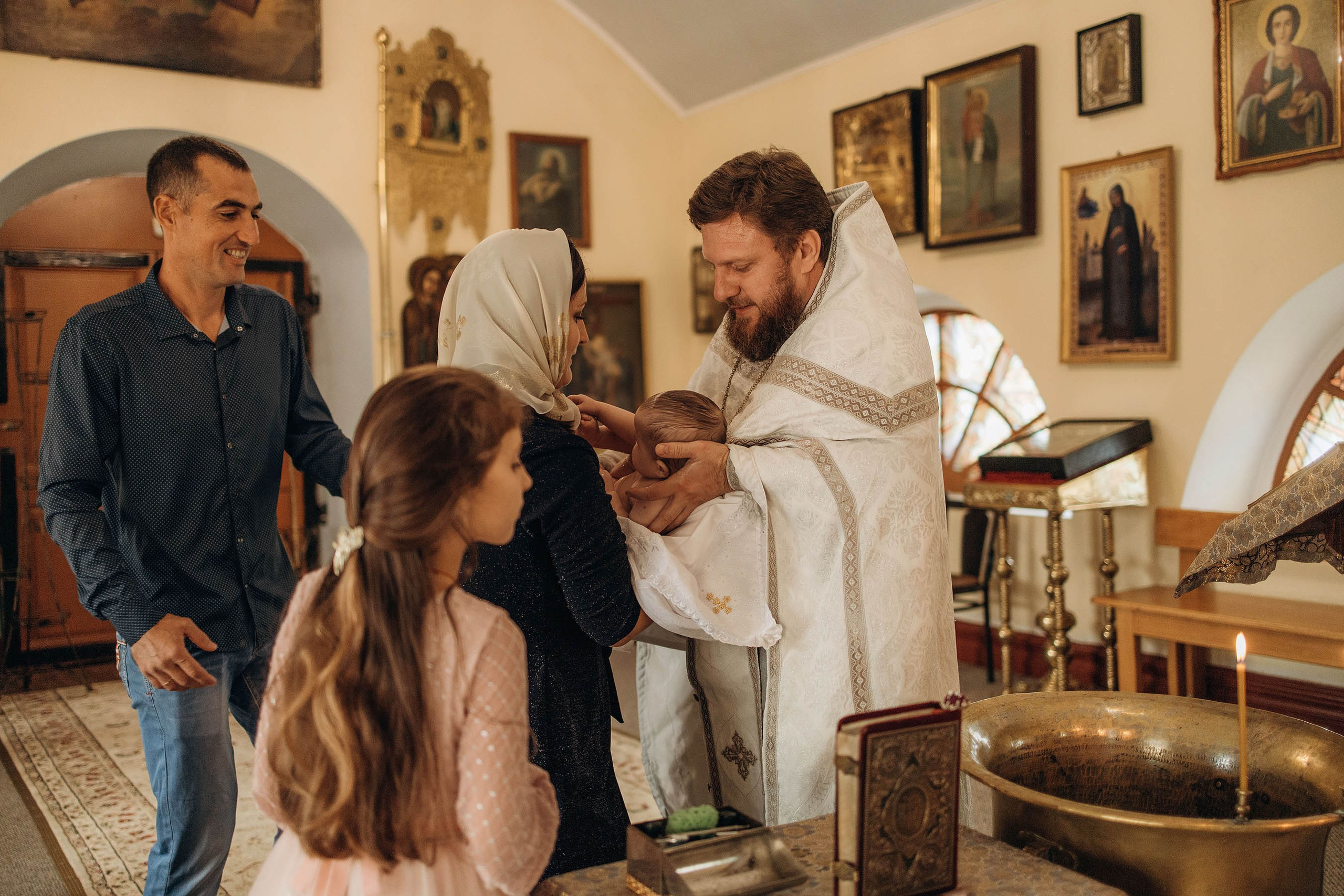 Крещение Элианы. Свадебный фотограф Измаил, Констанца, Бухарест, Галац, Браила Julia Dickinson