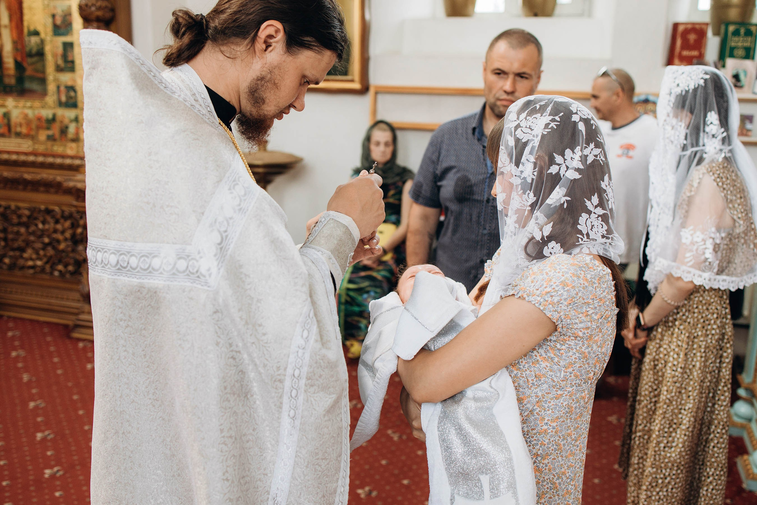 Крещение Ивана. Свадебный фотограф Измаил, Констанца, Бухарест, Галац, Браила Julia Dickinson