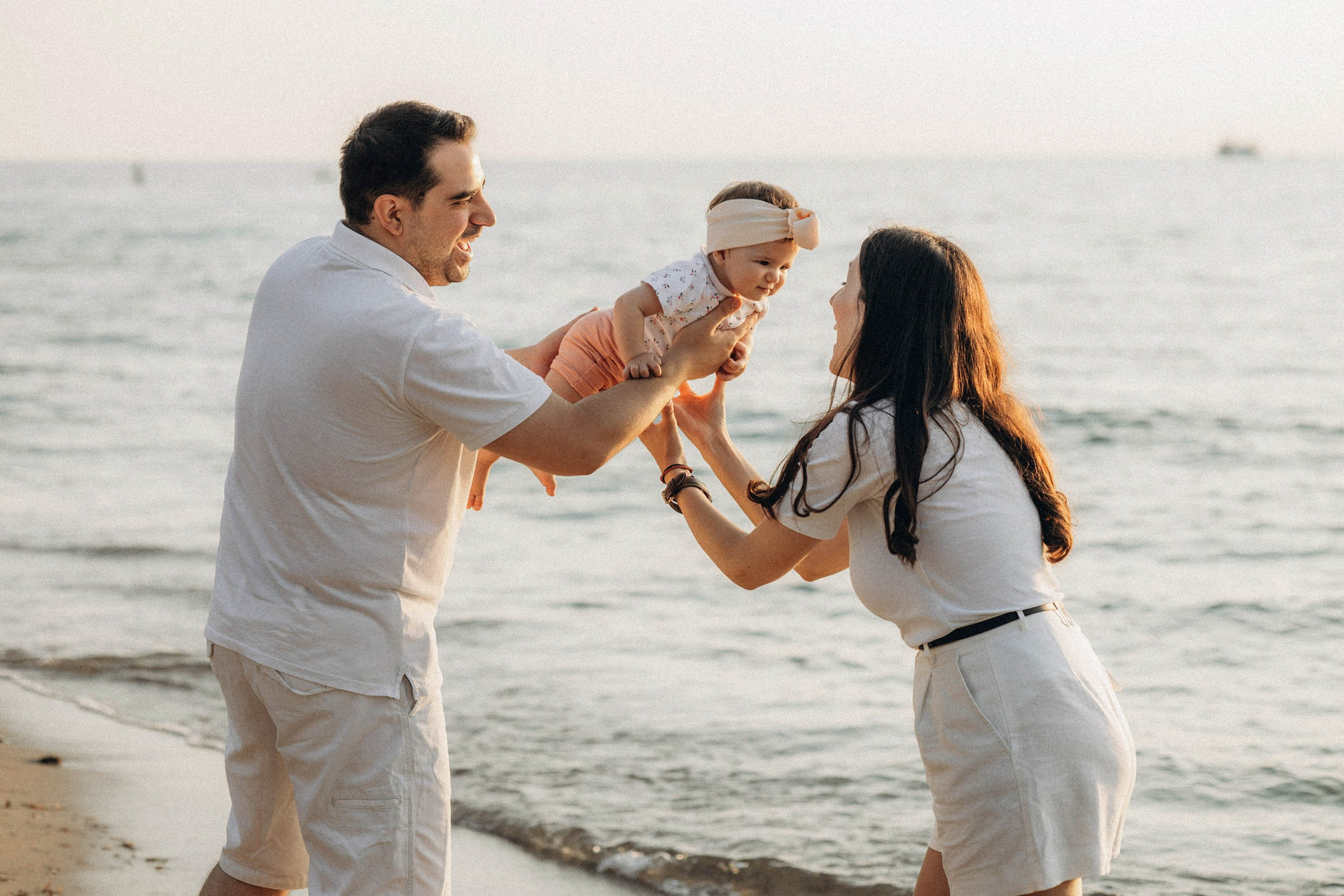 Василис, Василики и Валерия. Свадебный фотограф Измаил, Констанца, Бухарест, Галац, Браила Julia Dickinson