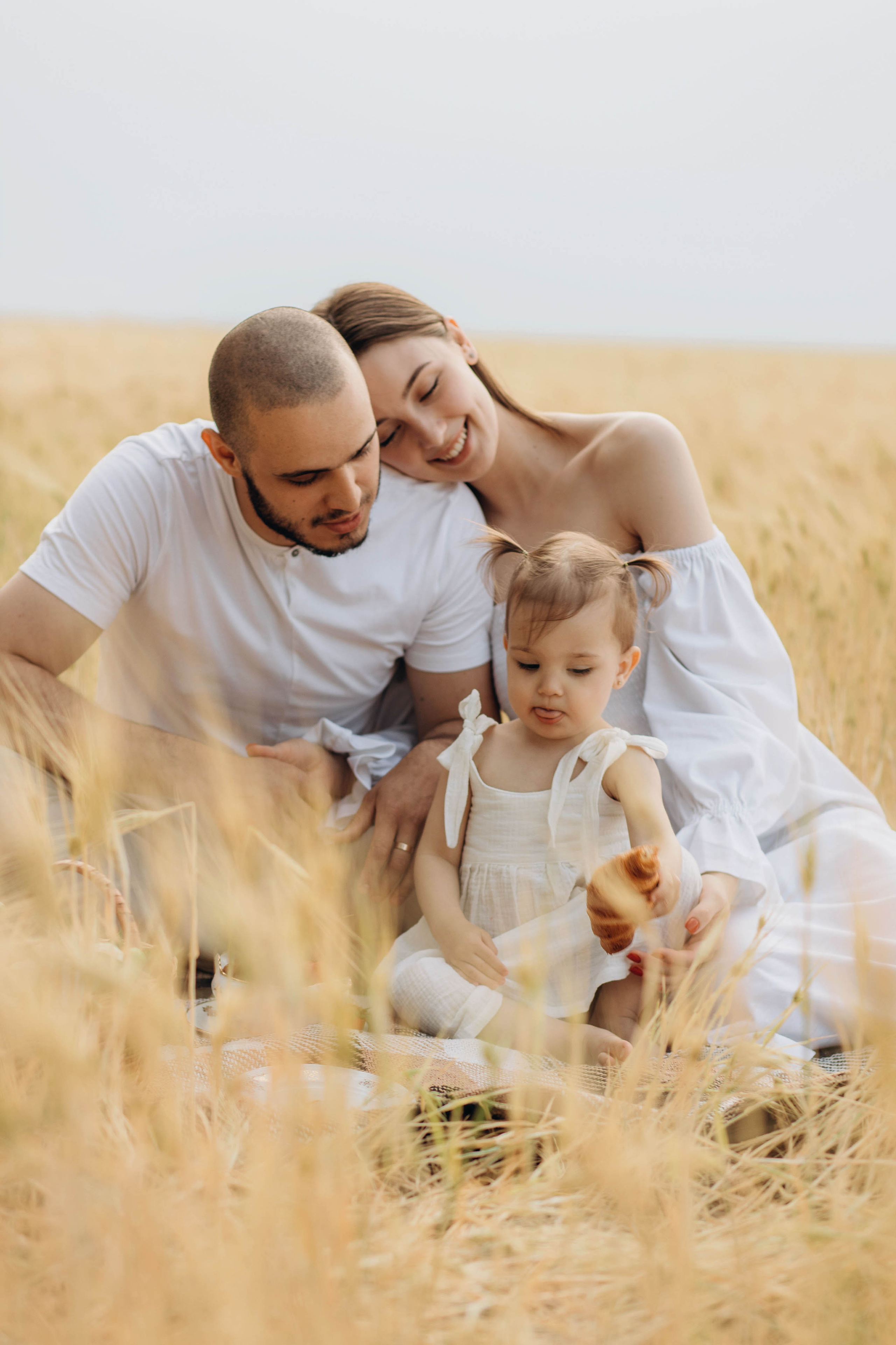 Вячеслав, Светлана и Кира. Свадебный фотограф Измаил, Констанца, Бухарест, Галац, Браила Julia Dickinson