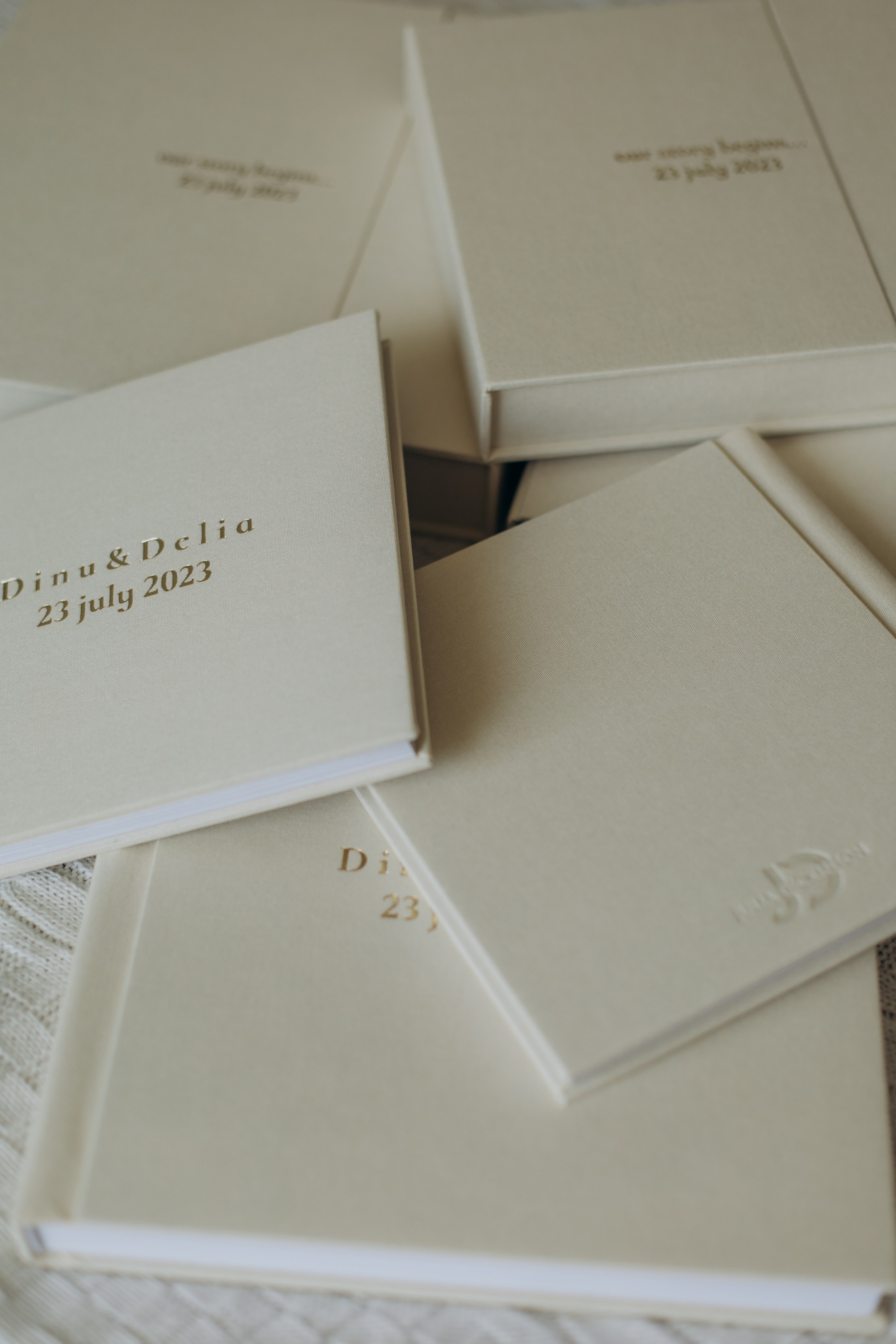 Фотокниги. Свадебный фотограф Измаил, Констанца, Бухарест, Галац, Браила Julia Dickinson