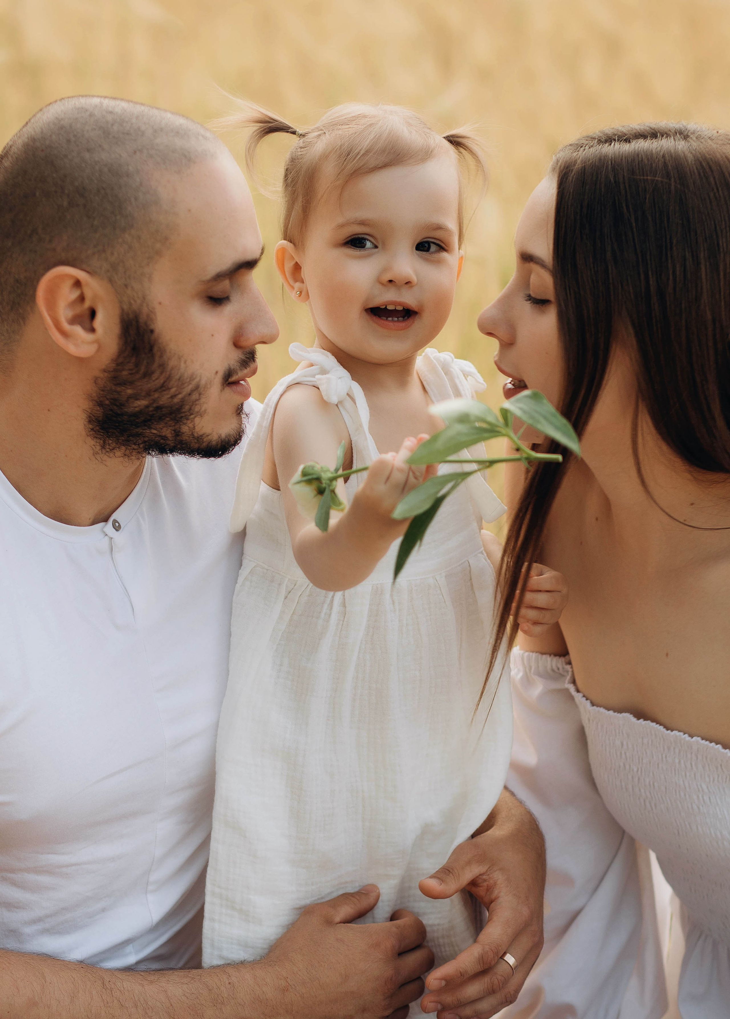 Вячеслав, Светлана и Кира. Свадебный фотограф Измаил, Констанца, Бухарест, Галац, Браила Julia Dickinson