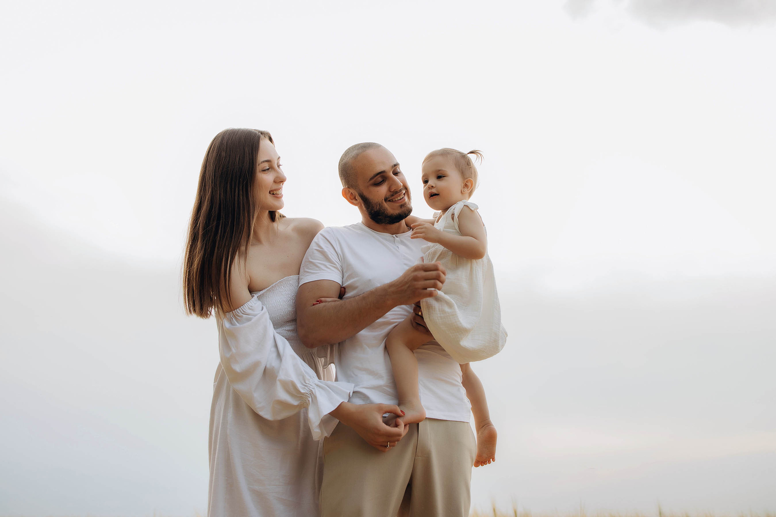 Вячеслав, Светлана и Кира. Свадебный фотограф Измаил, Констанца, Бухарест, Галац, Браила Julia Dickinson